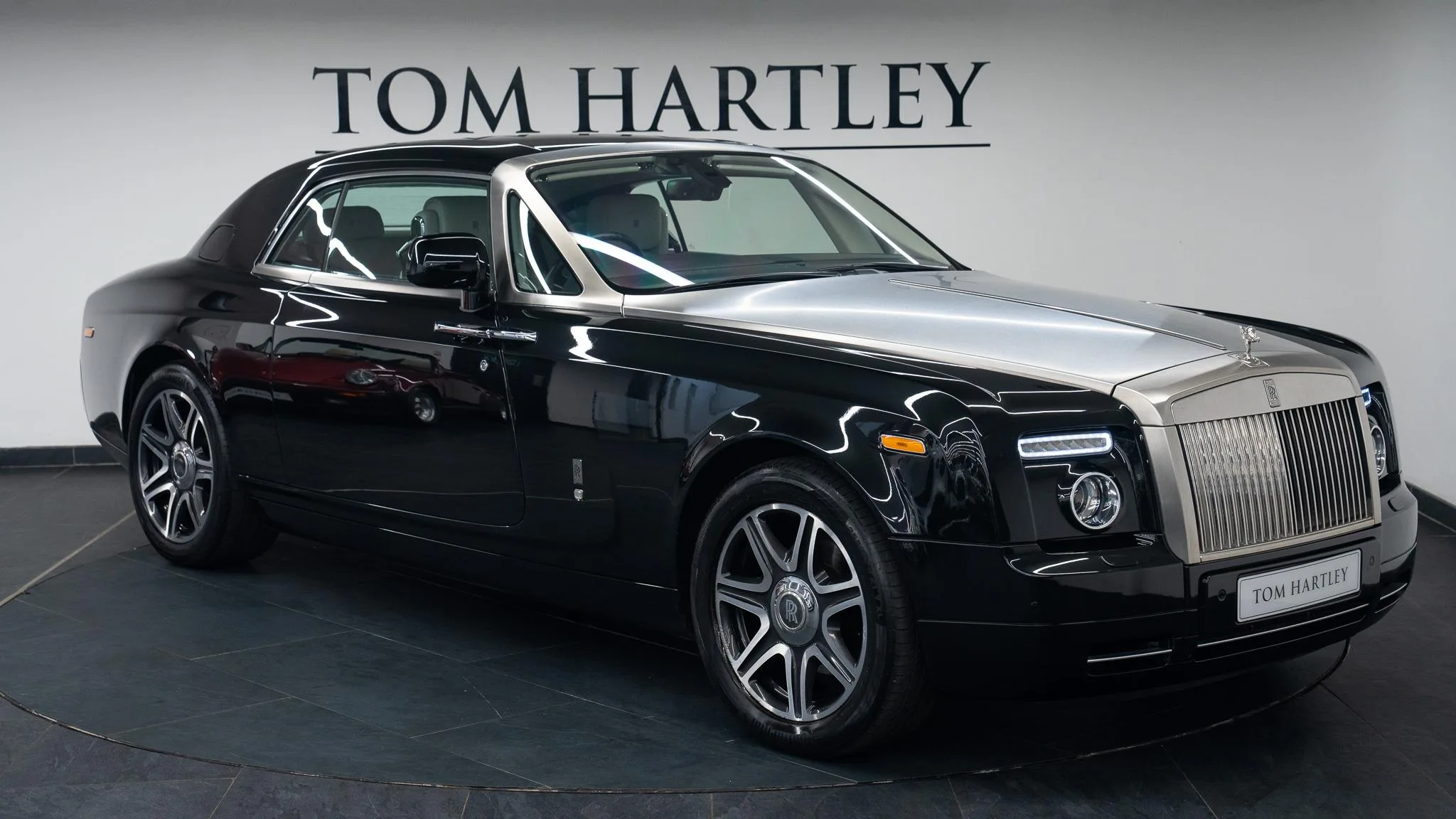 2009 Rolls-Royce Phantom Coupé V12 offered by a specialist dealer in Swadlincote, United Kingdom, main photo