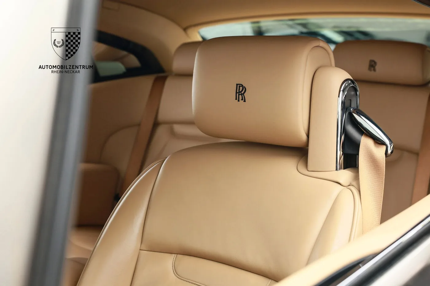 2009 Rolls-Royce Phantom Coupé offered by a supercar dealer in Viernheim, Germany, photo 16 of 25
