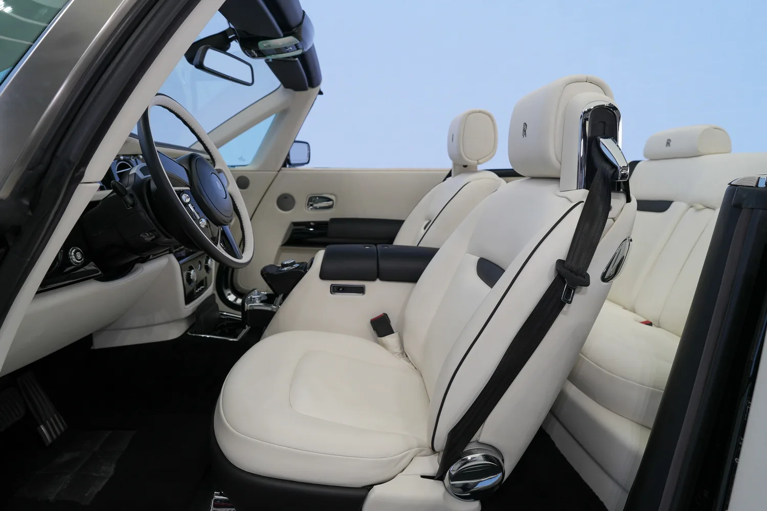 2009 Rolls-Royce Phantom Drophead Coupé, 2/17