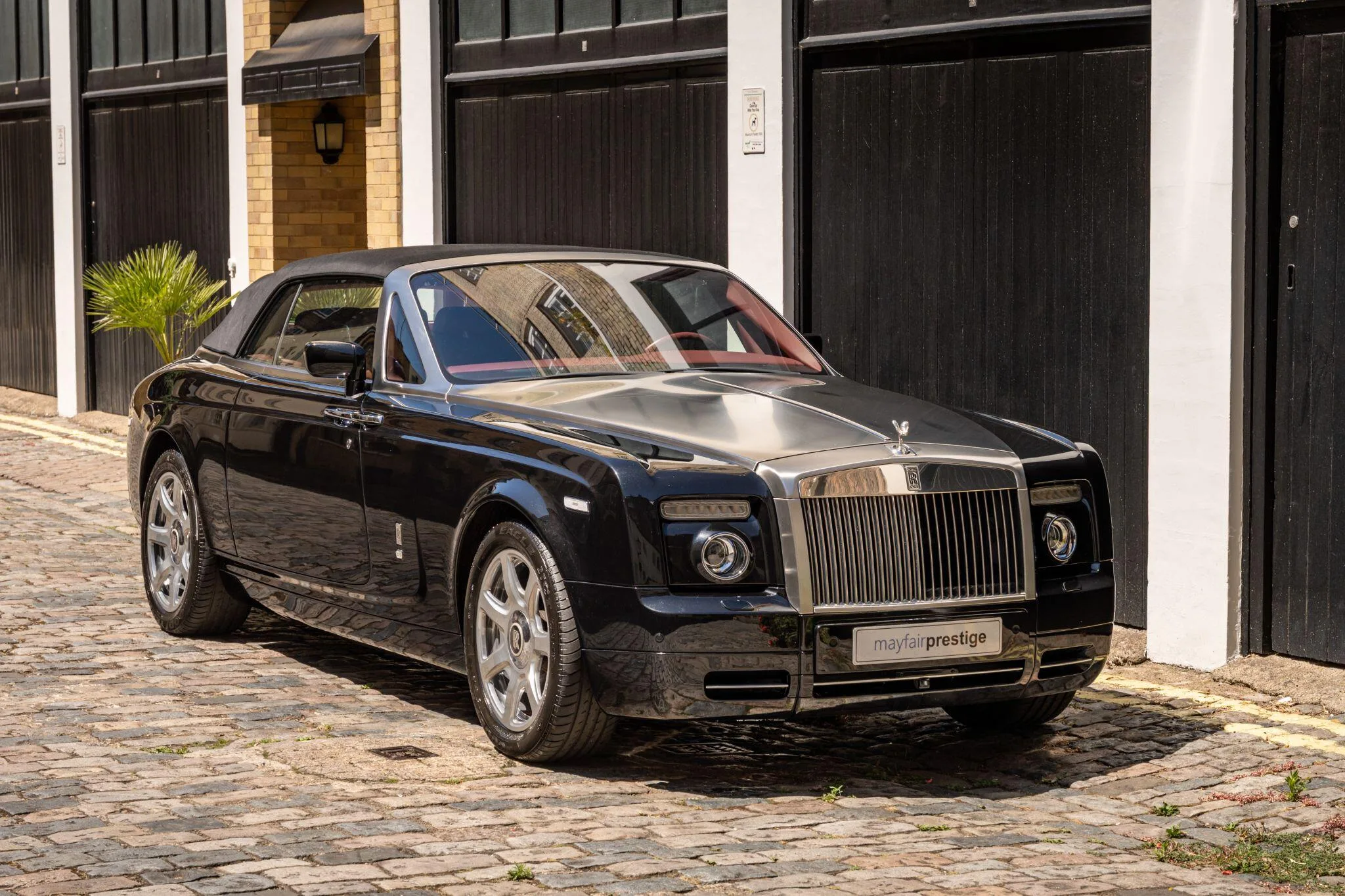 2009 Rolls-Royce Phantom Drophead Coupé, 2/30