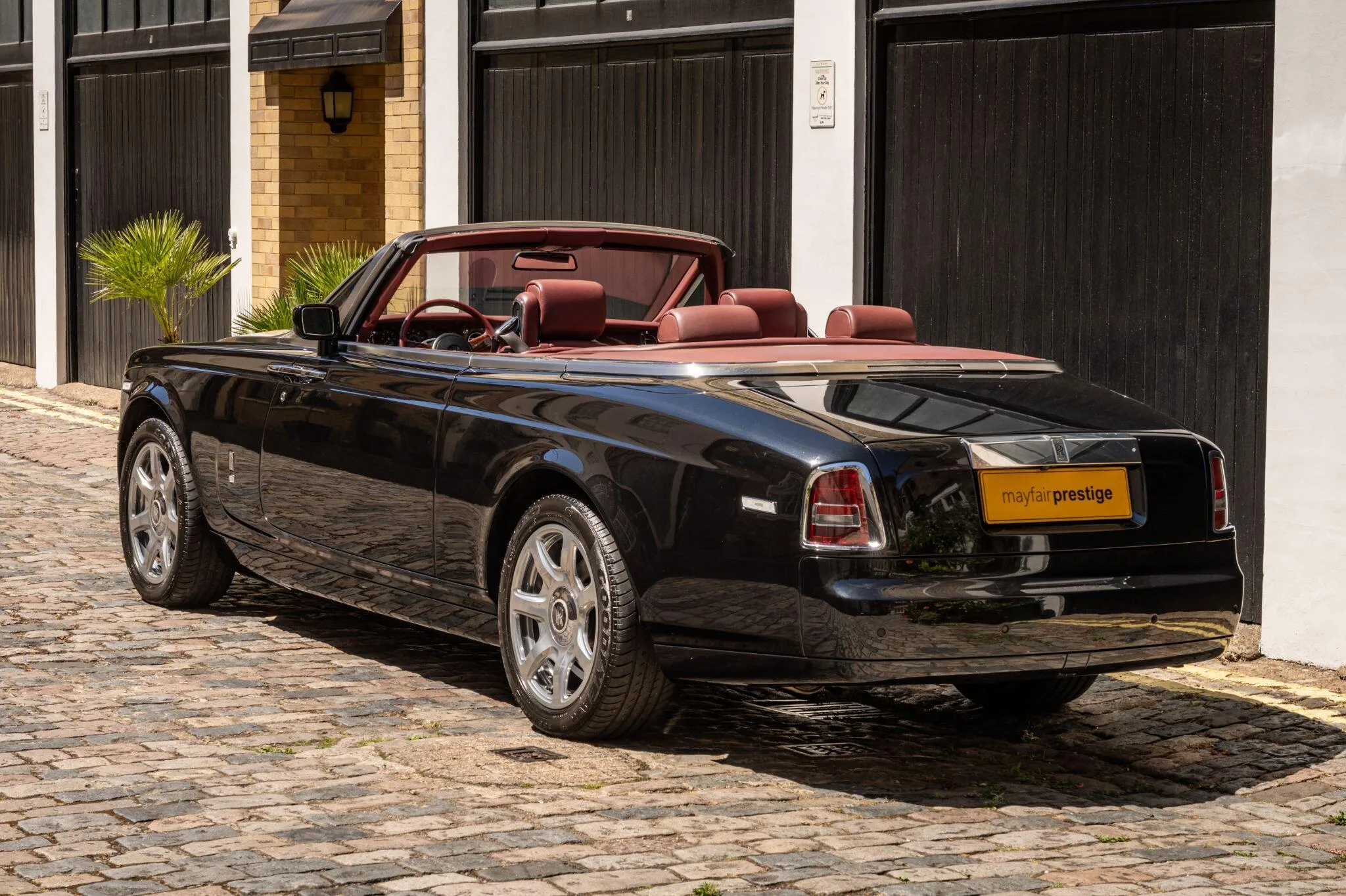 2009 Rolls-Royce Phantom Drophead Coupé, 3/30