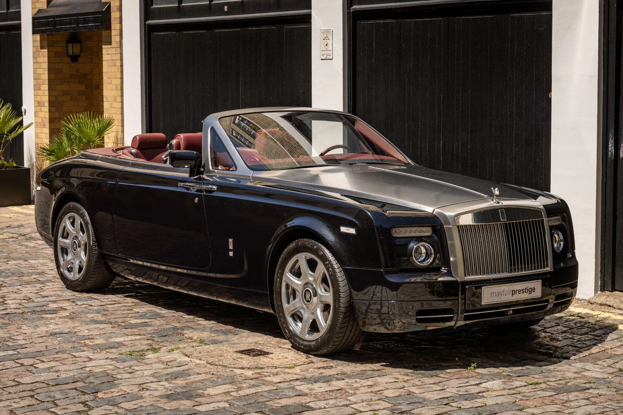 2009 Rolls-Royce Phantom Drophead Coupé, 4/30