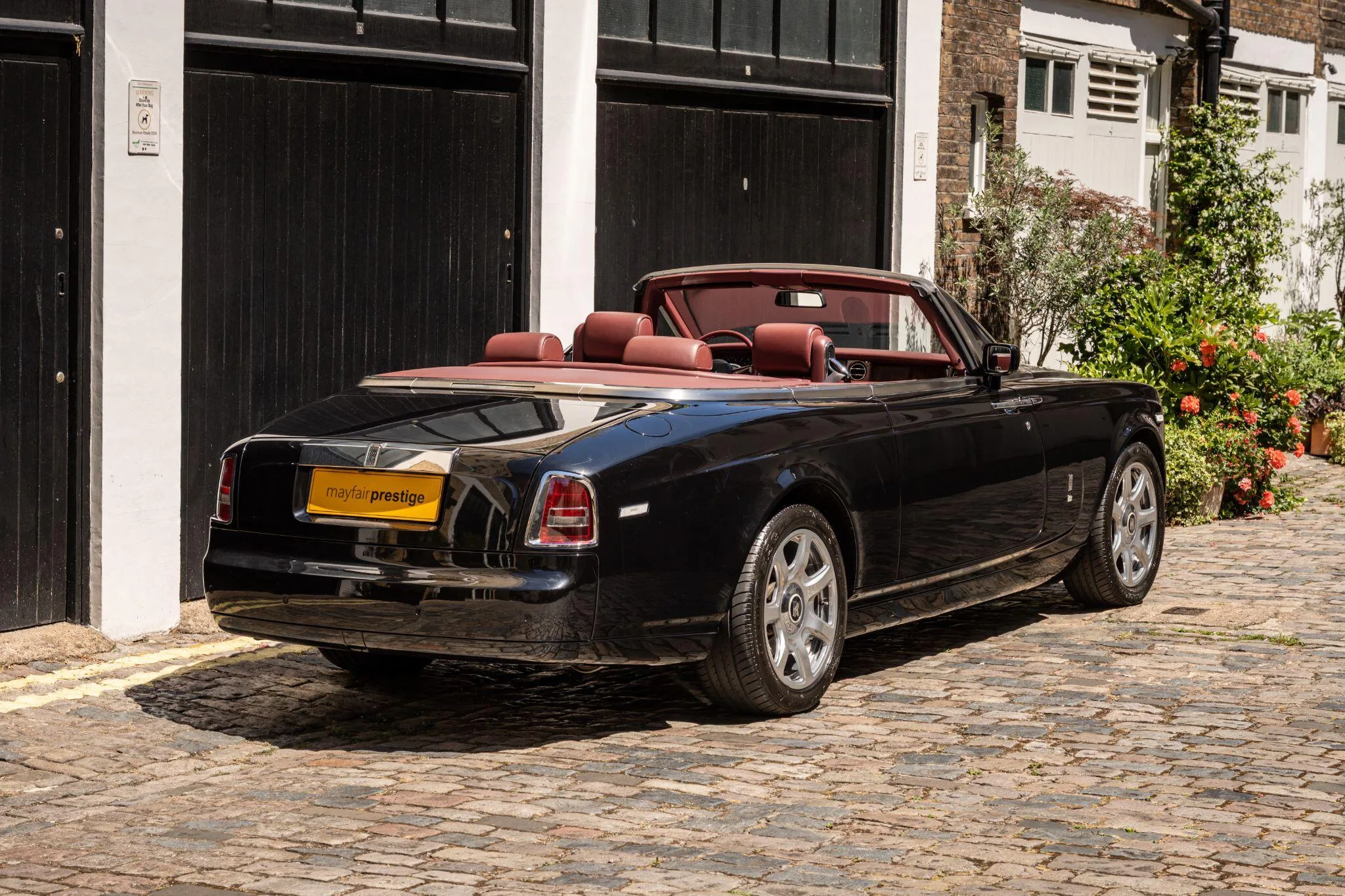 2009 Rolls-Royce Phantom Drophead Coupé, 17/30