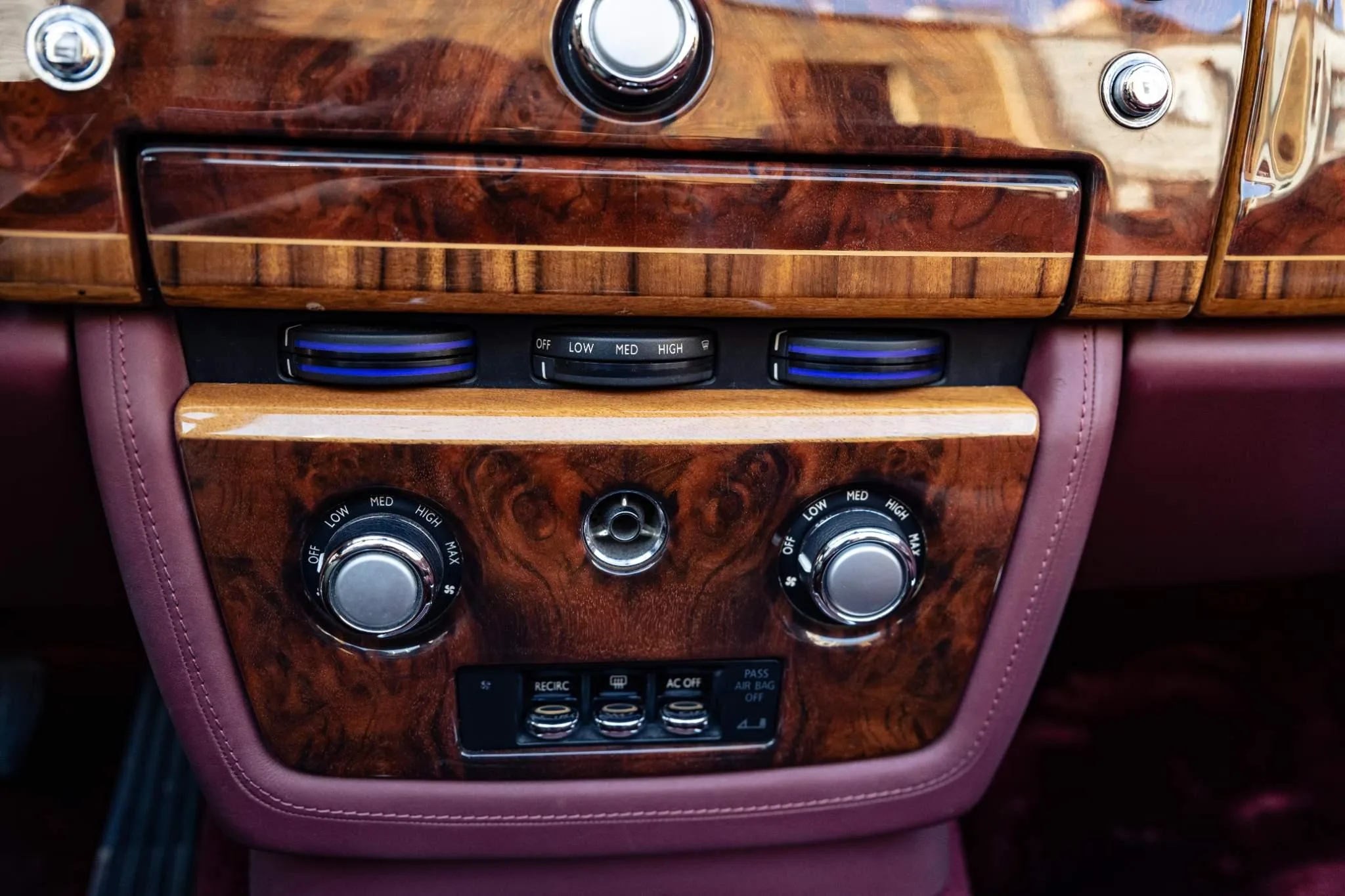 2009 Rolls-Royce Phantom Drophead Coupé, 27/30