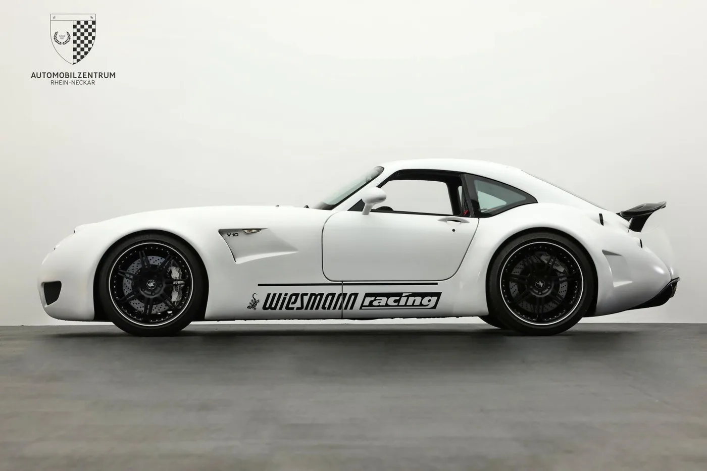 2009 Wiesmann MF5 GT offered by a supercar dealer in Viernheim, Germany, photo 4 of 25