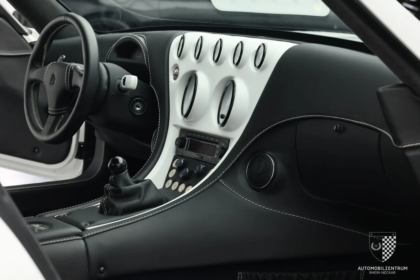 2009 Wiesmann MF5 GT offered by a supercar dealer in Viernheim, Germany, photo 13 of 25