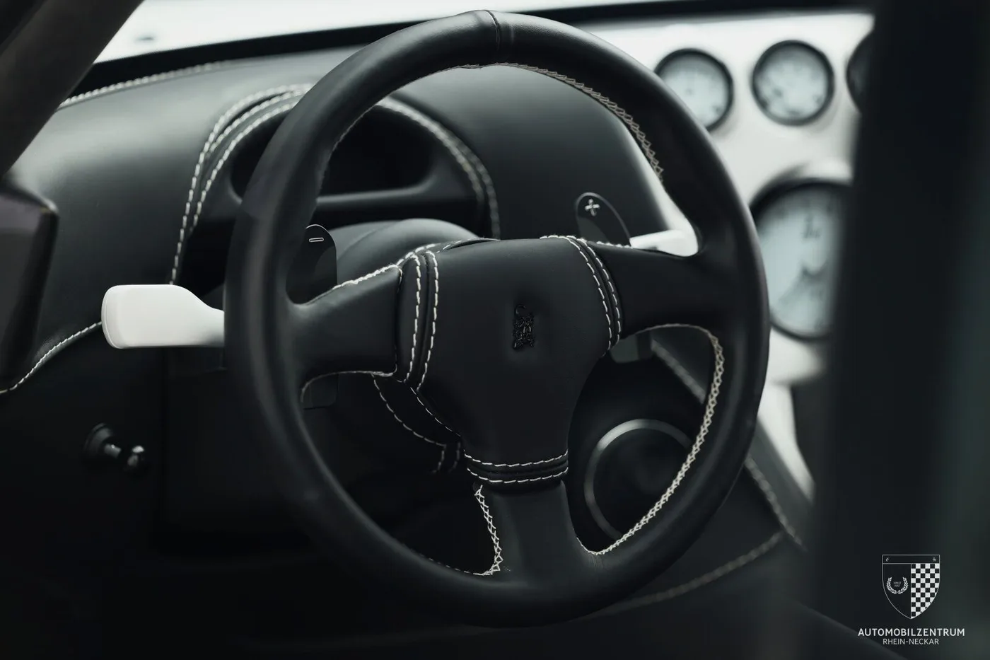 2009 Wiesmann MF5 GT offered by a supercar dealer in Viernheim, Germany, photo 14 of 25