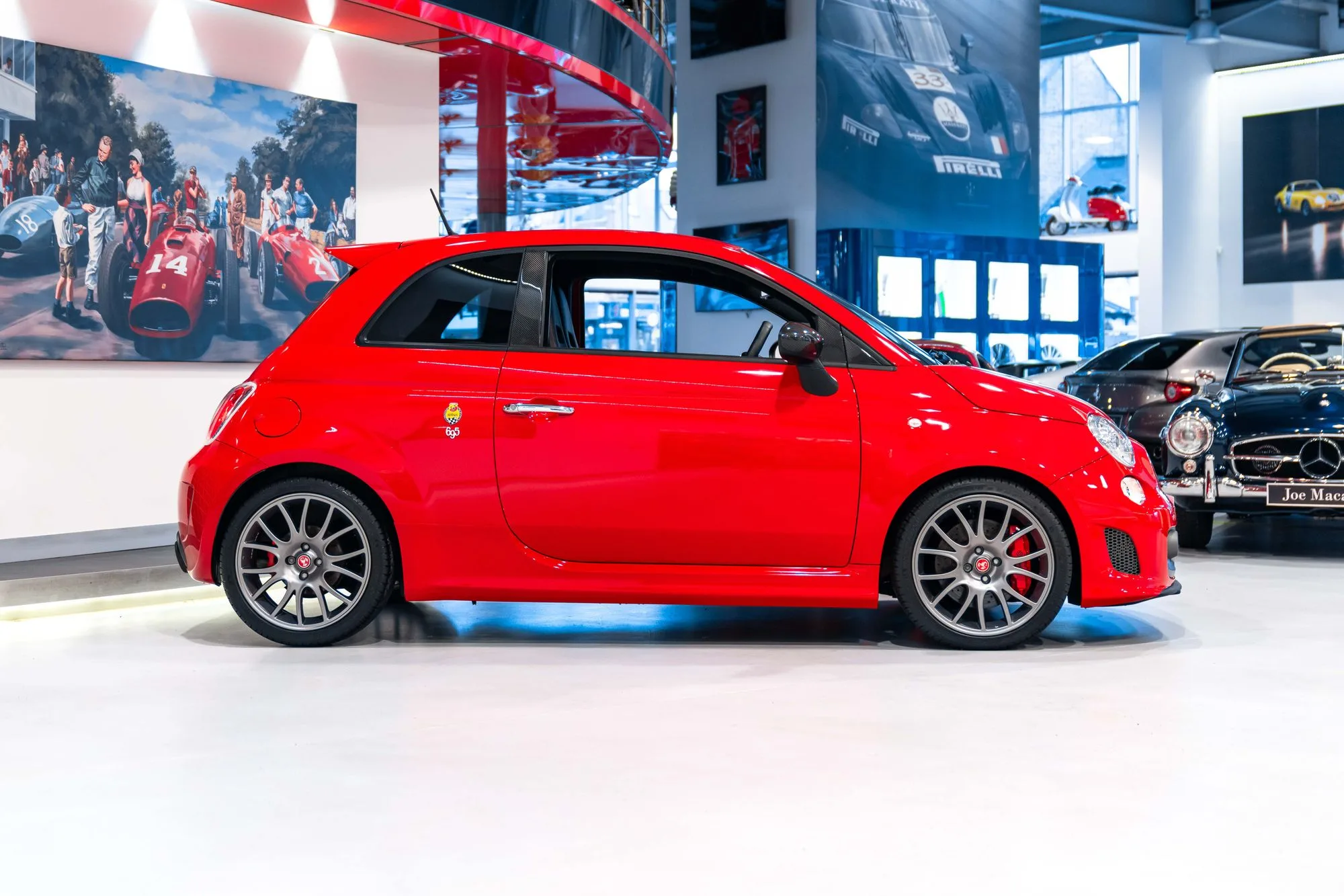 2010 Abarth 695 Tributo Ferrari, 5/19