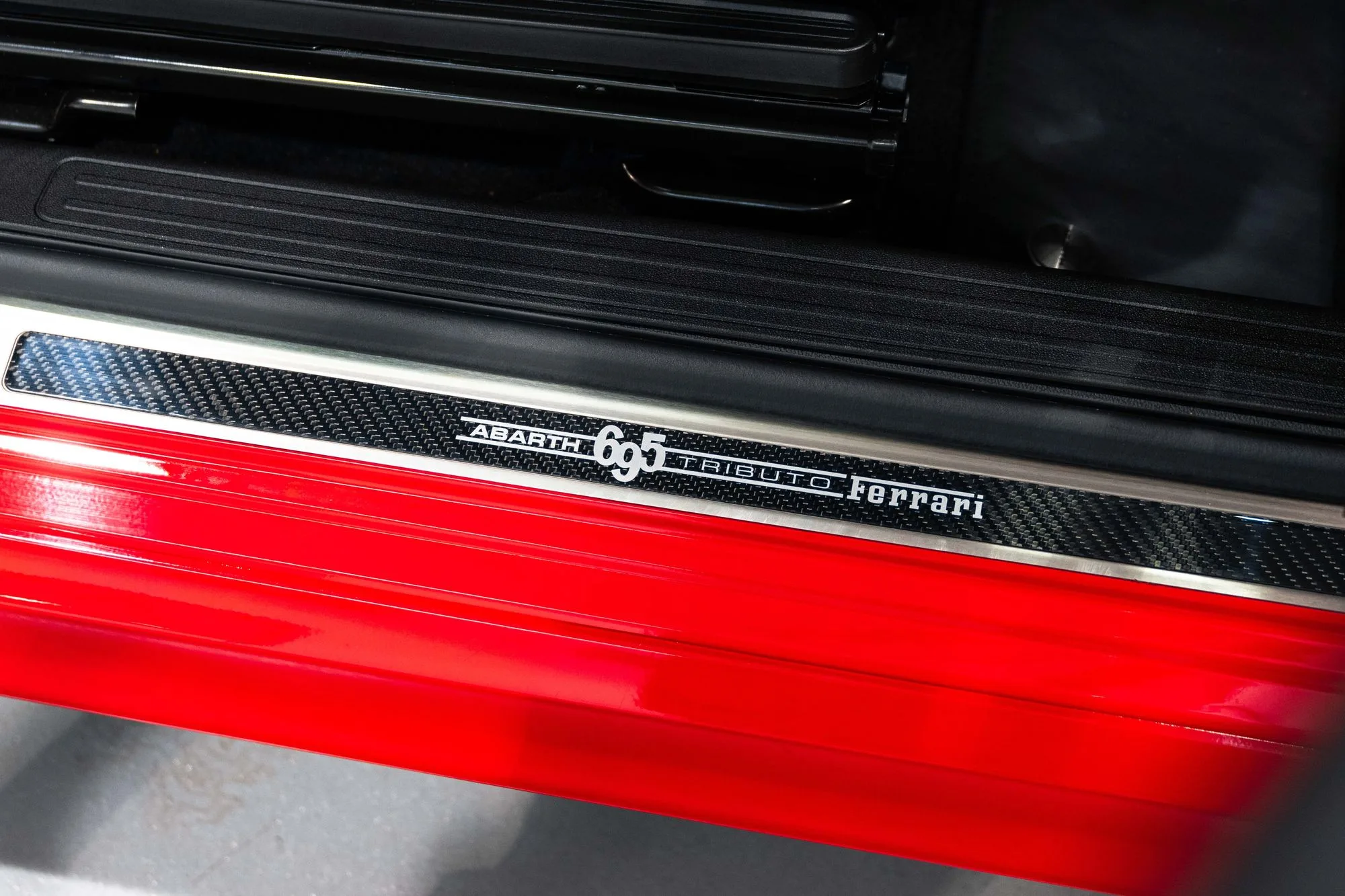 2010 Abarth 695 Tributo Ferrari, 11/19