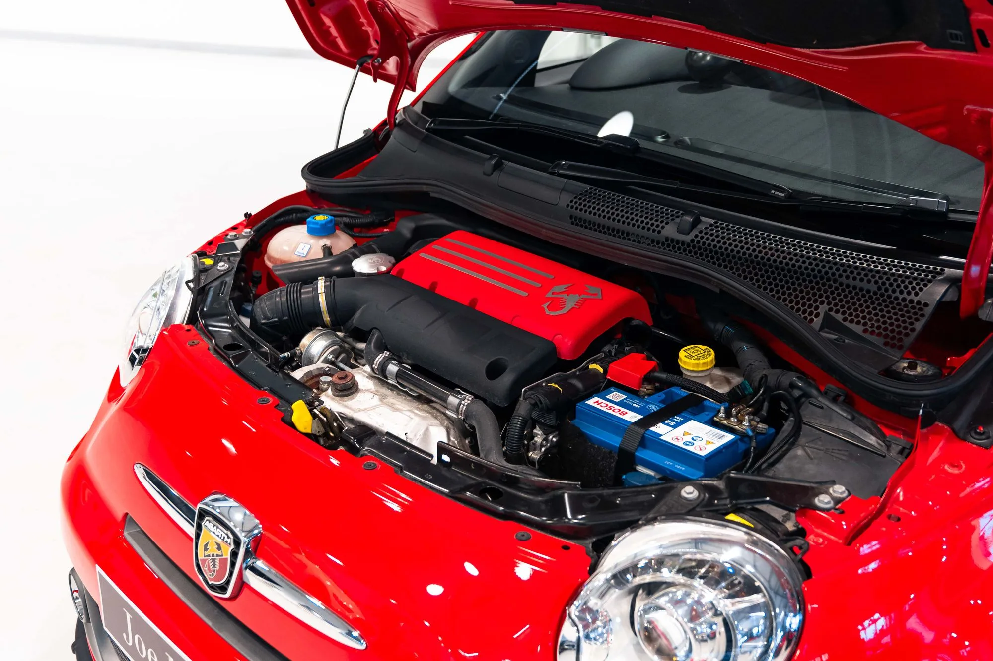 2010 Abarth 695 Tributo Ferrari, 17/19