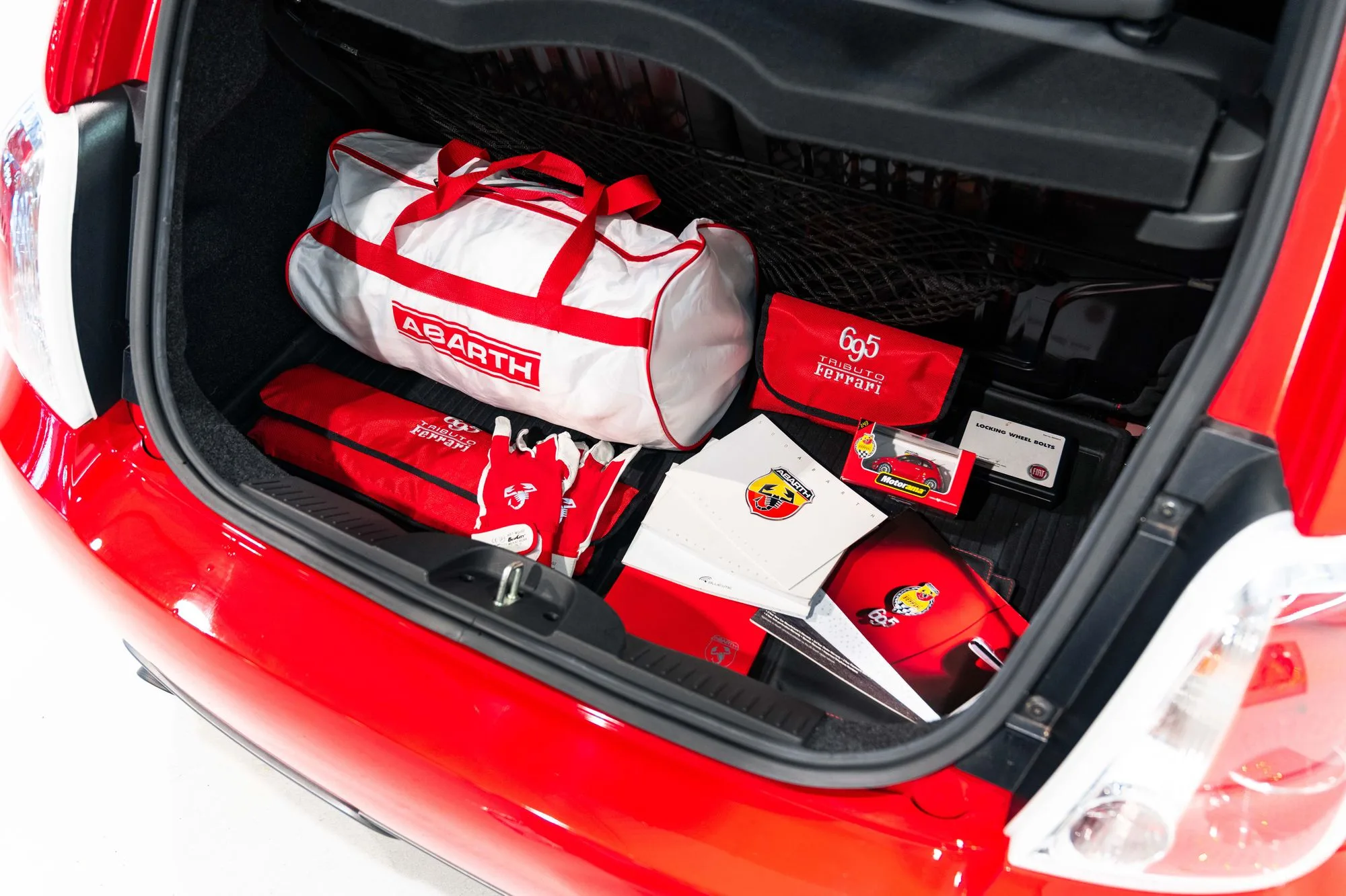 2010 Abarth 695 Tributo Ferrari, 19/19