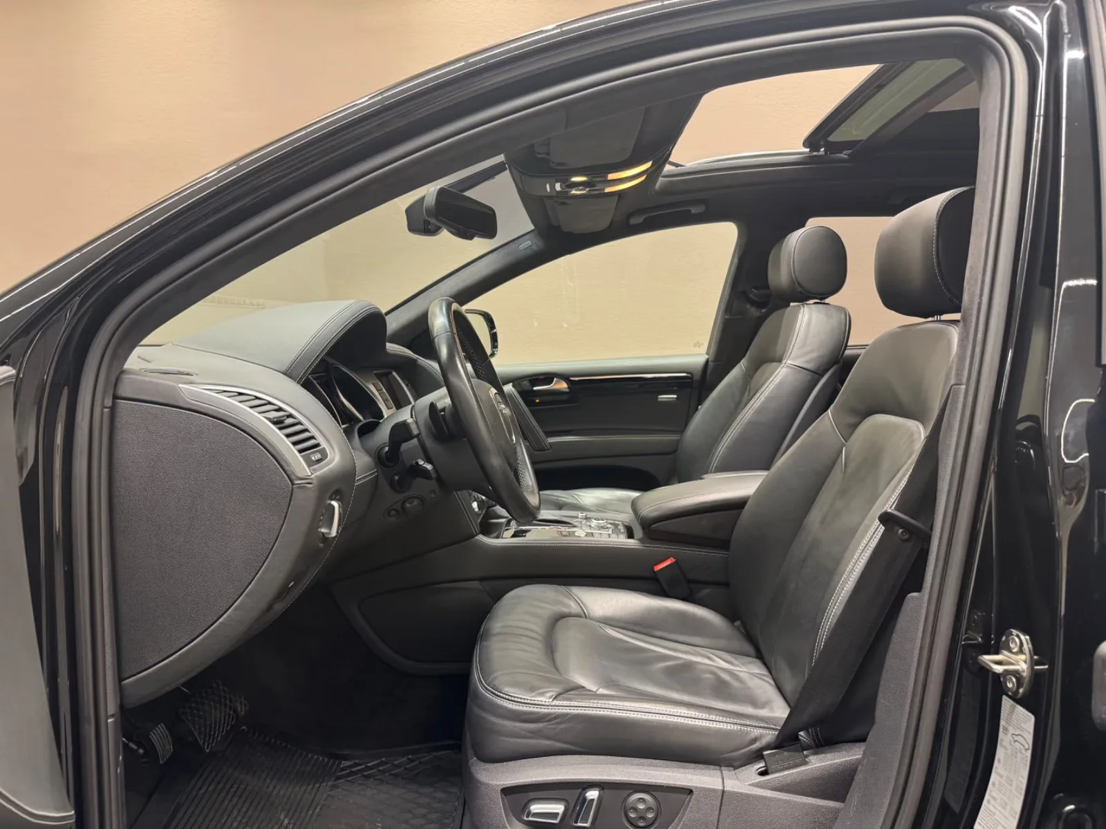 2010 Audi Q7 4.2 TDI quattro, 8/20