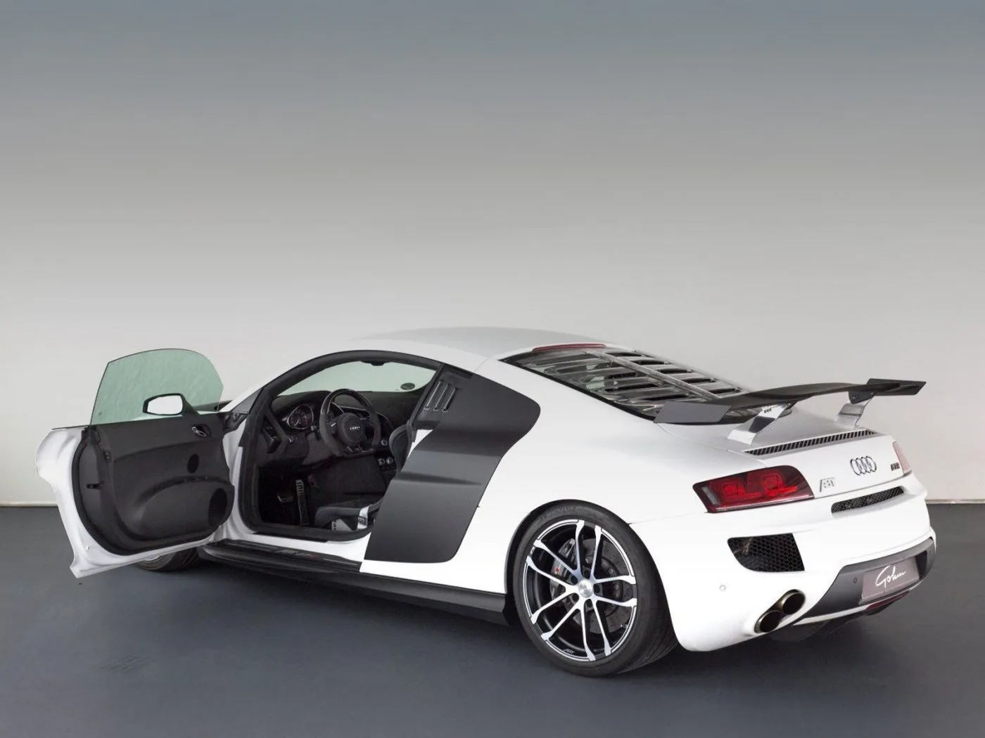 2010 Audi R8 angeboten von einem Fachhändler in Singen, Deutschland, Foto 4 von 13
