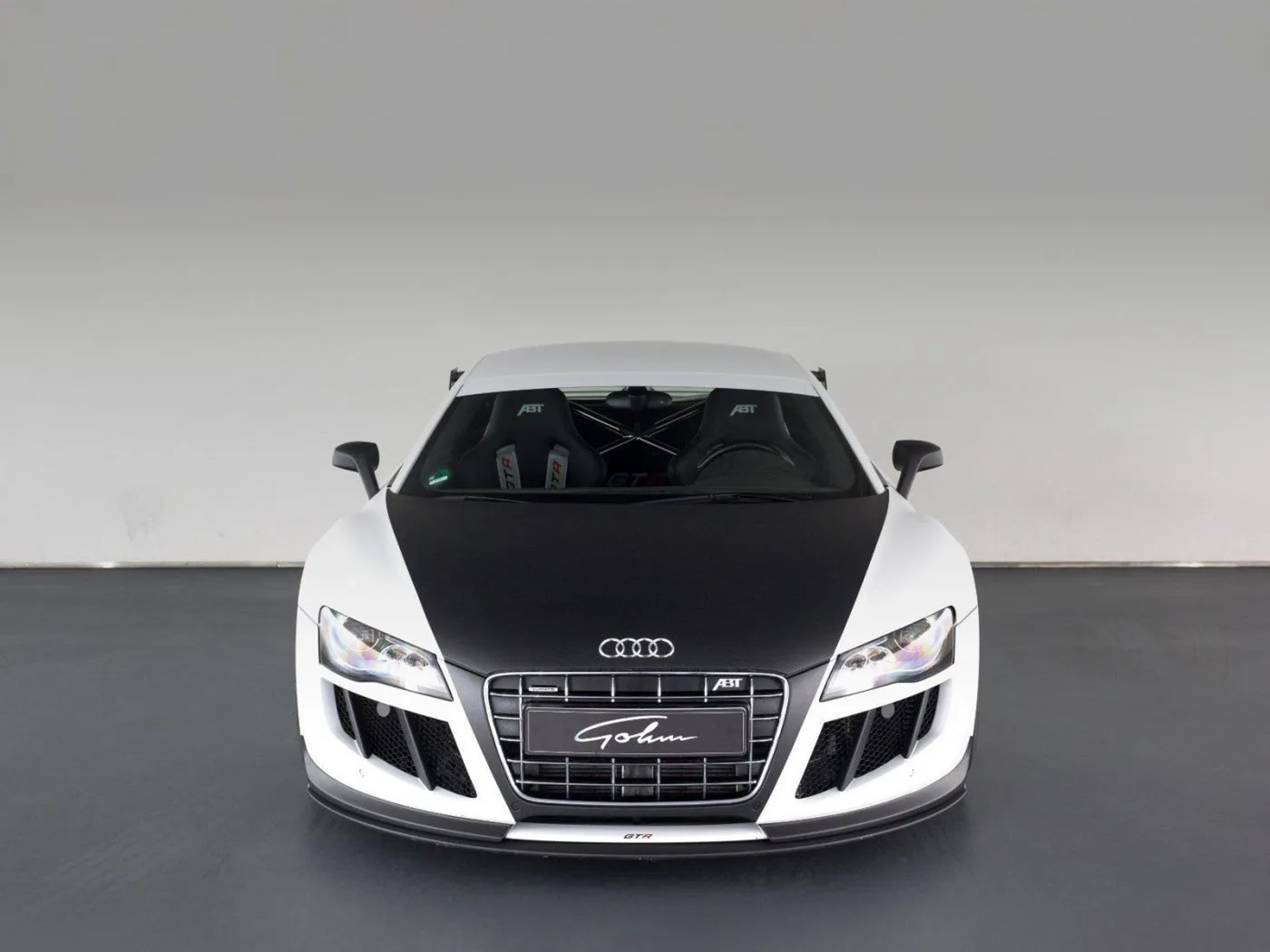 2010 Audi R8 angeboten von einem Fachhändler in Singen, Deutschland, Foto 5 von 13