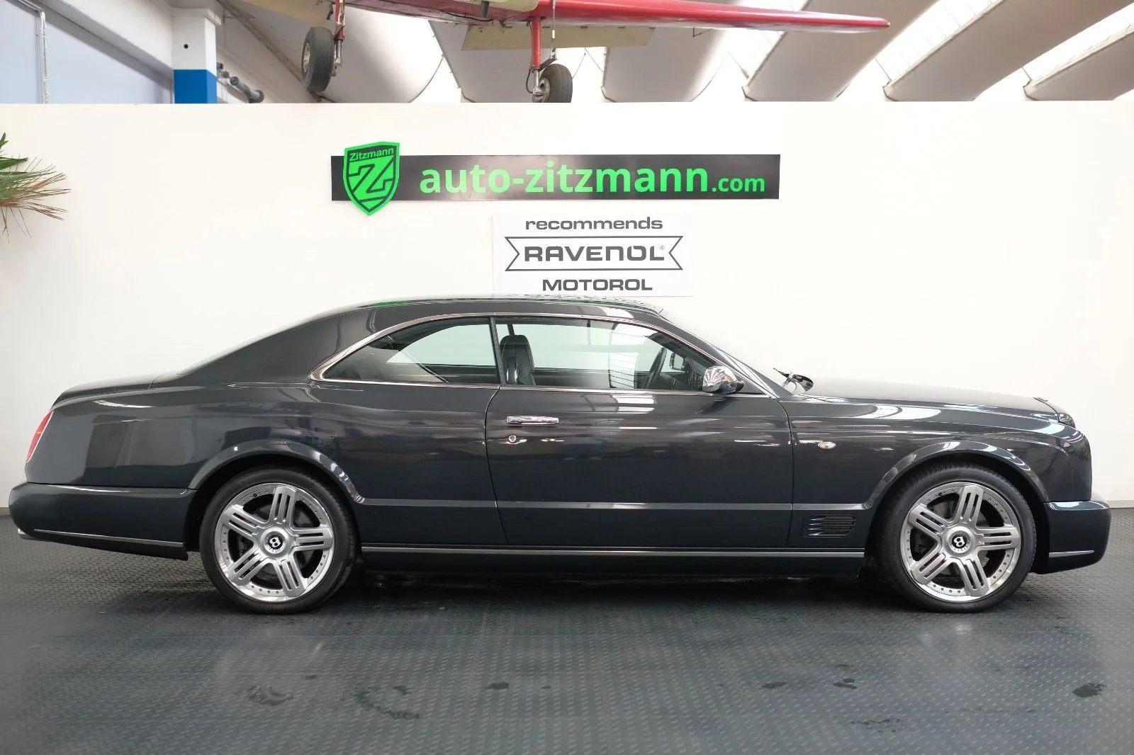 2010 Bentley Brooklands angeboten von einem Fachhändler in Nuremberg, Deutschland, Hauptfoto