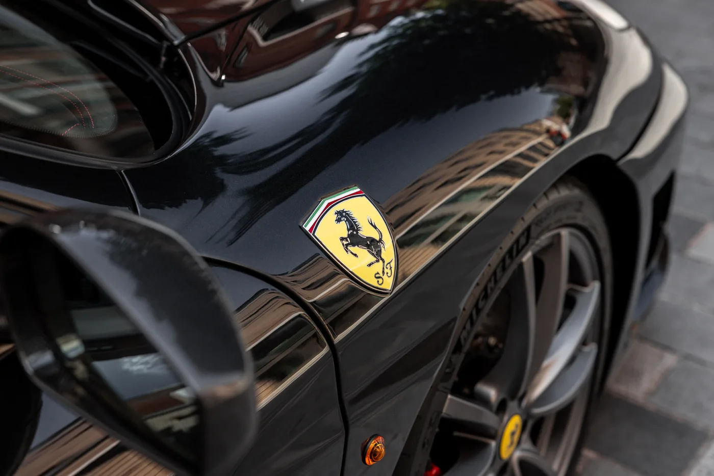 2010 Ferrari 430 Scuderia proposée par un groupe de concessions agréées à Mayfair, Royaume-Uni, photo 10 sur 25