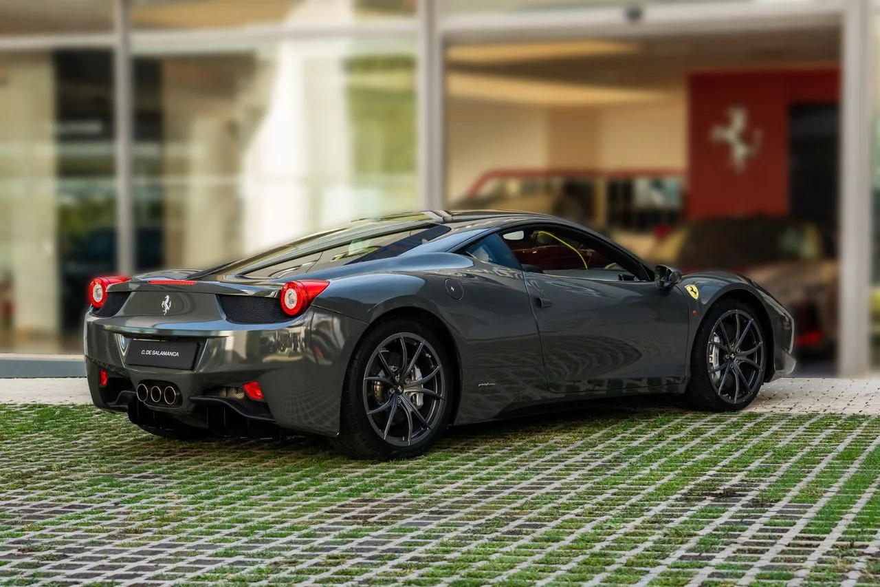 2010 Ferrari 458 Italia, 8/29