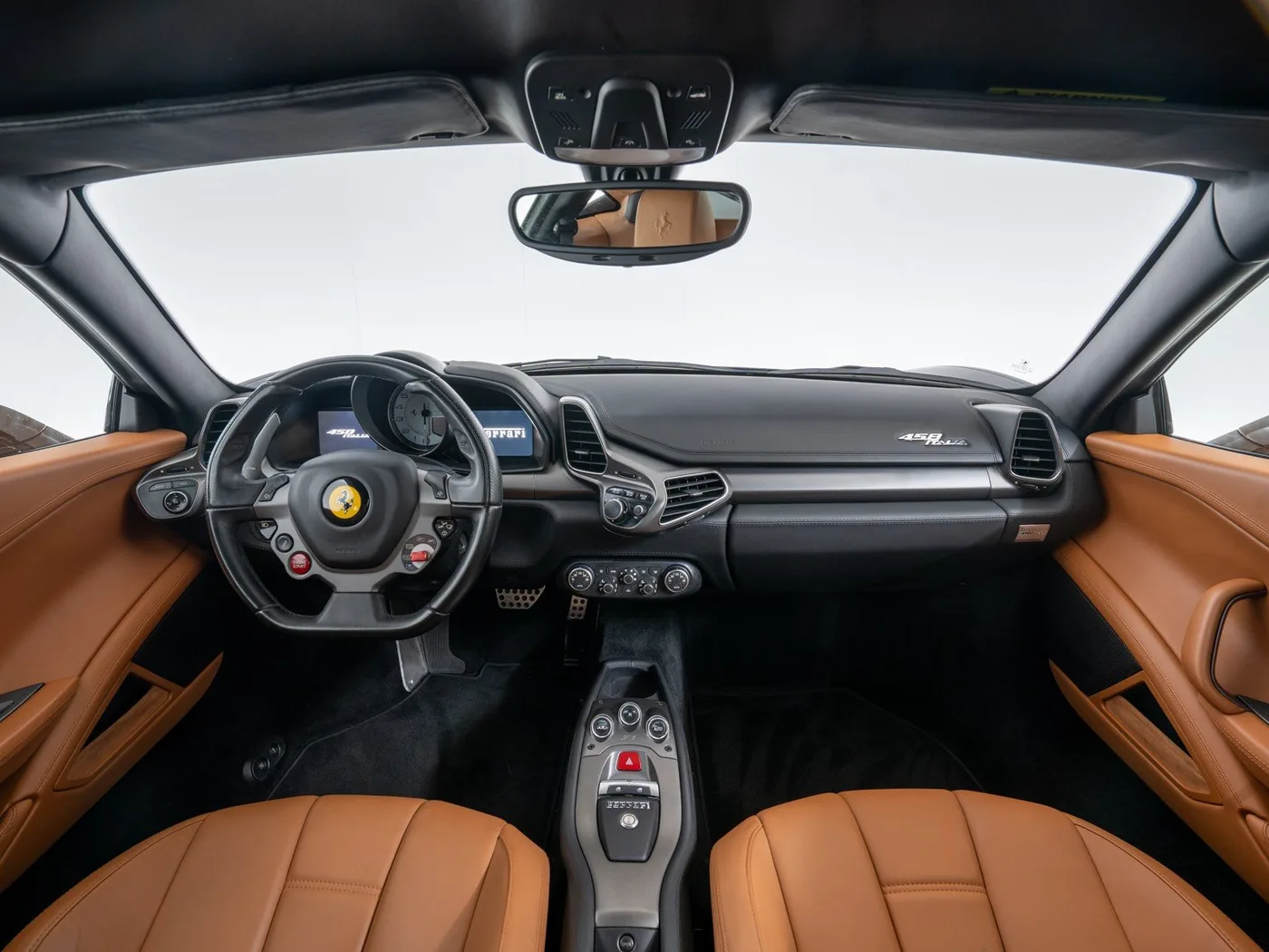 2010 Ferrari 458 Italia angeboten von einem Fachhändler in Singen, Deutschland, Foto 9 von 15