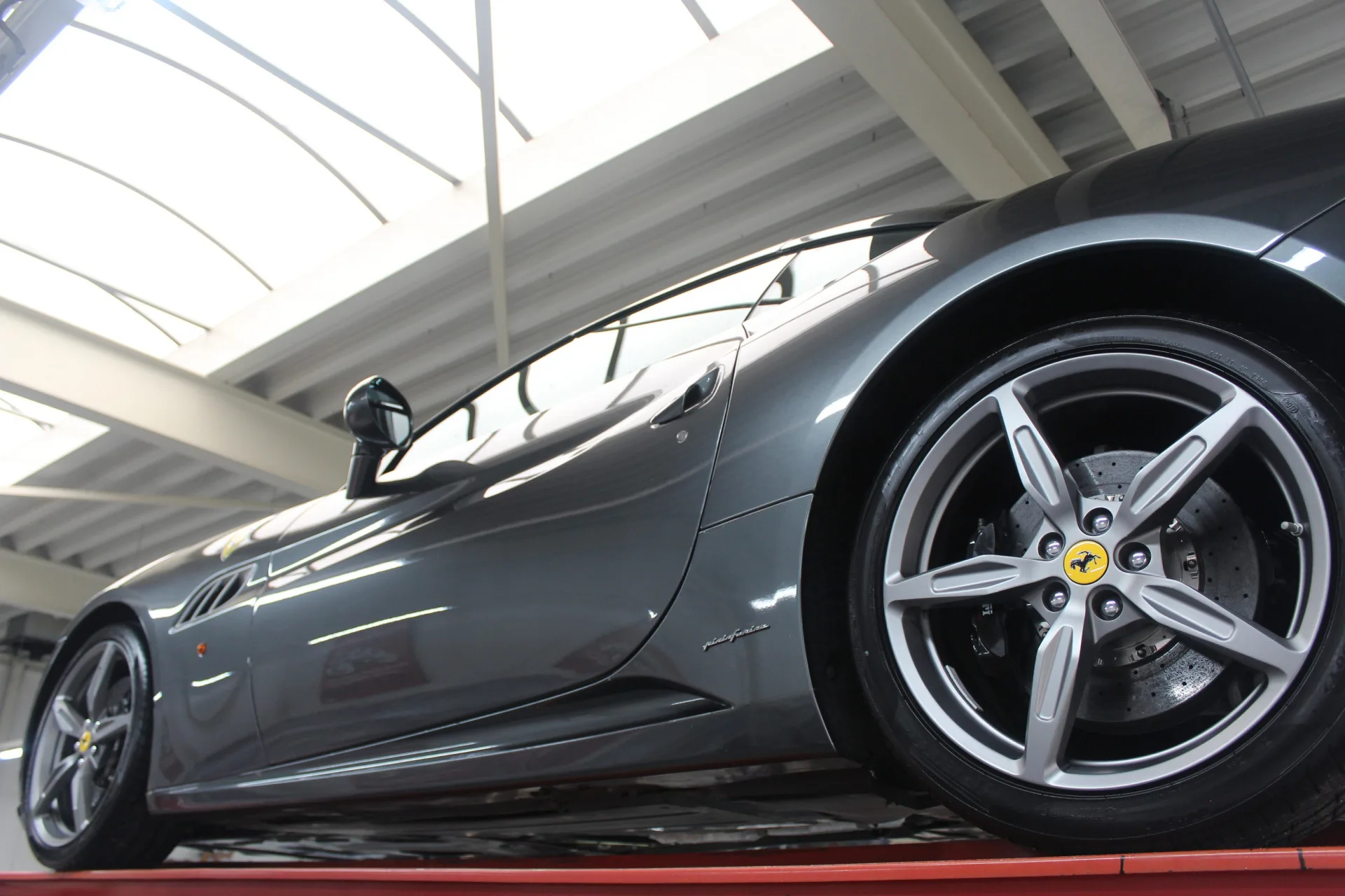 2010 Ferrari California, 9/30