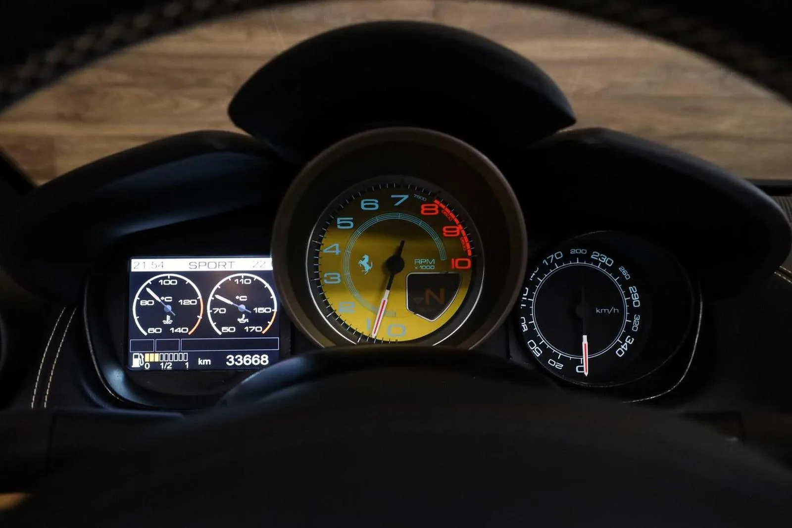 2010 Ferrari California, 16/30