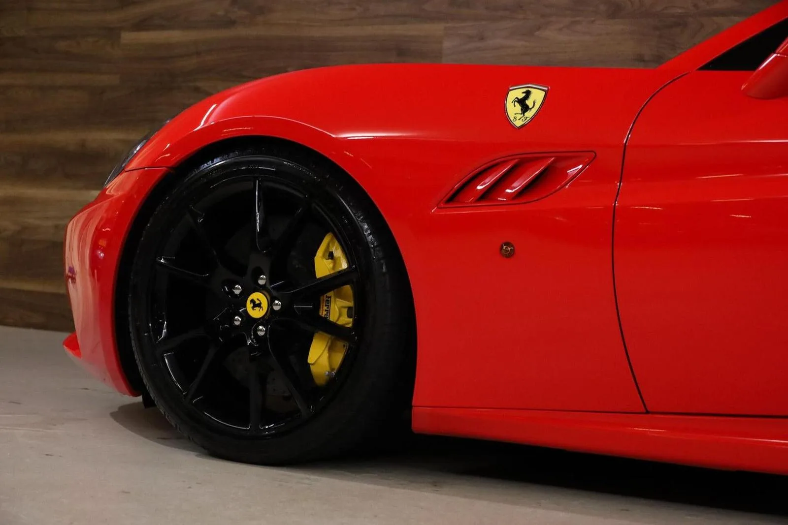 2010 Ferrari California, 25/30