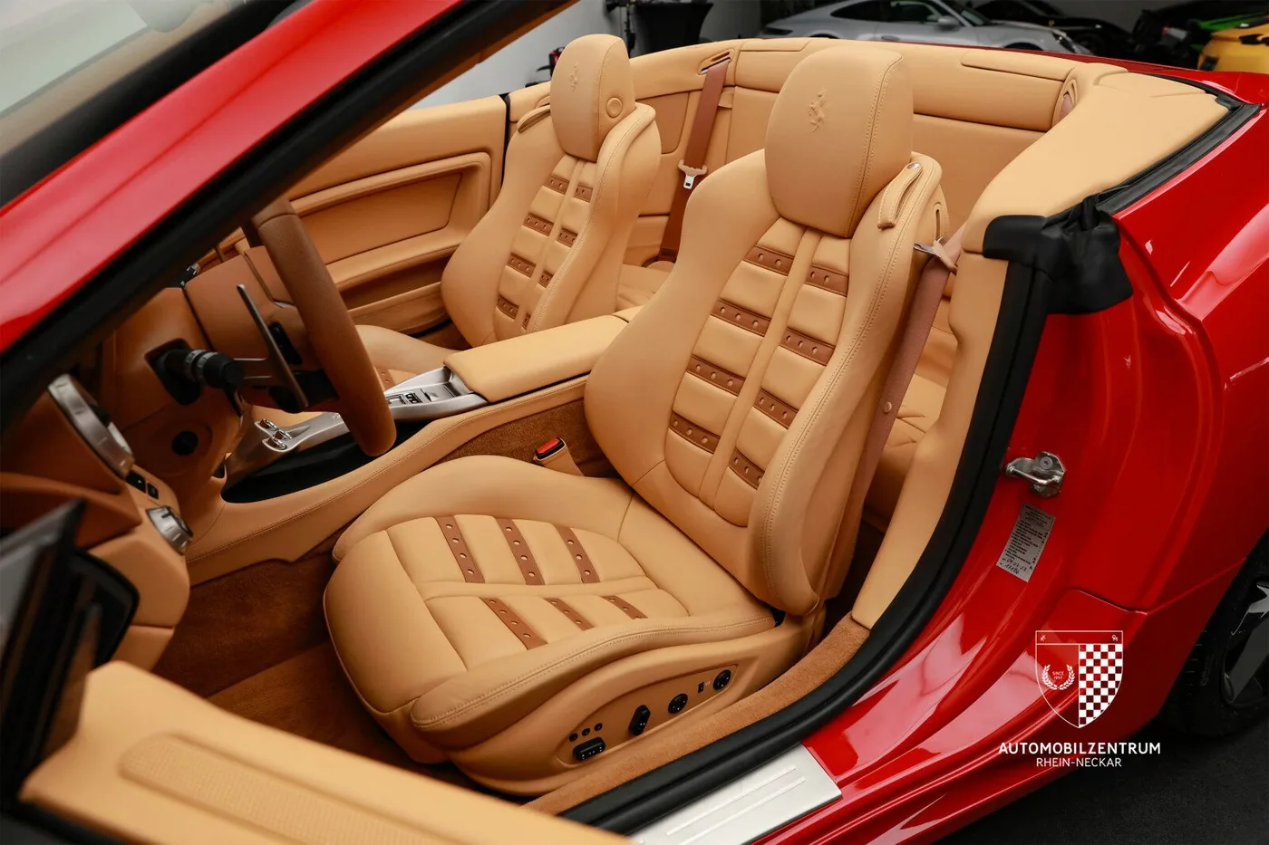 2010 Ferrari California offered by a supercar dealer in Viernheim, Germany, photo 17 of 25