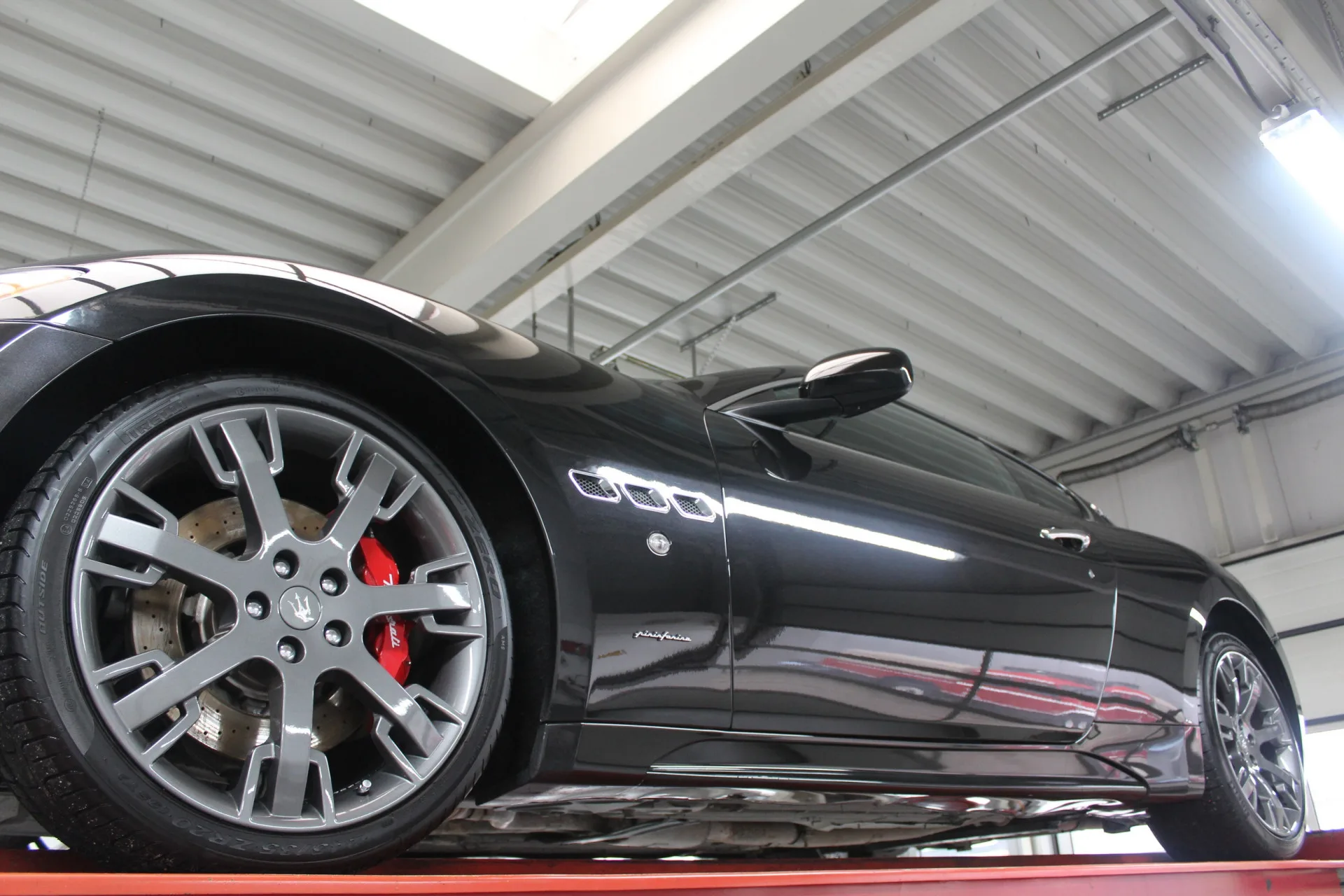 2010 Maserati GranTurismo S, 9/30
