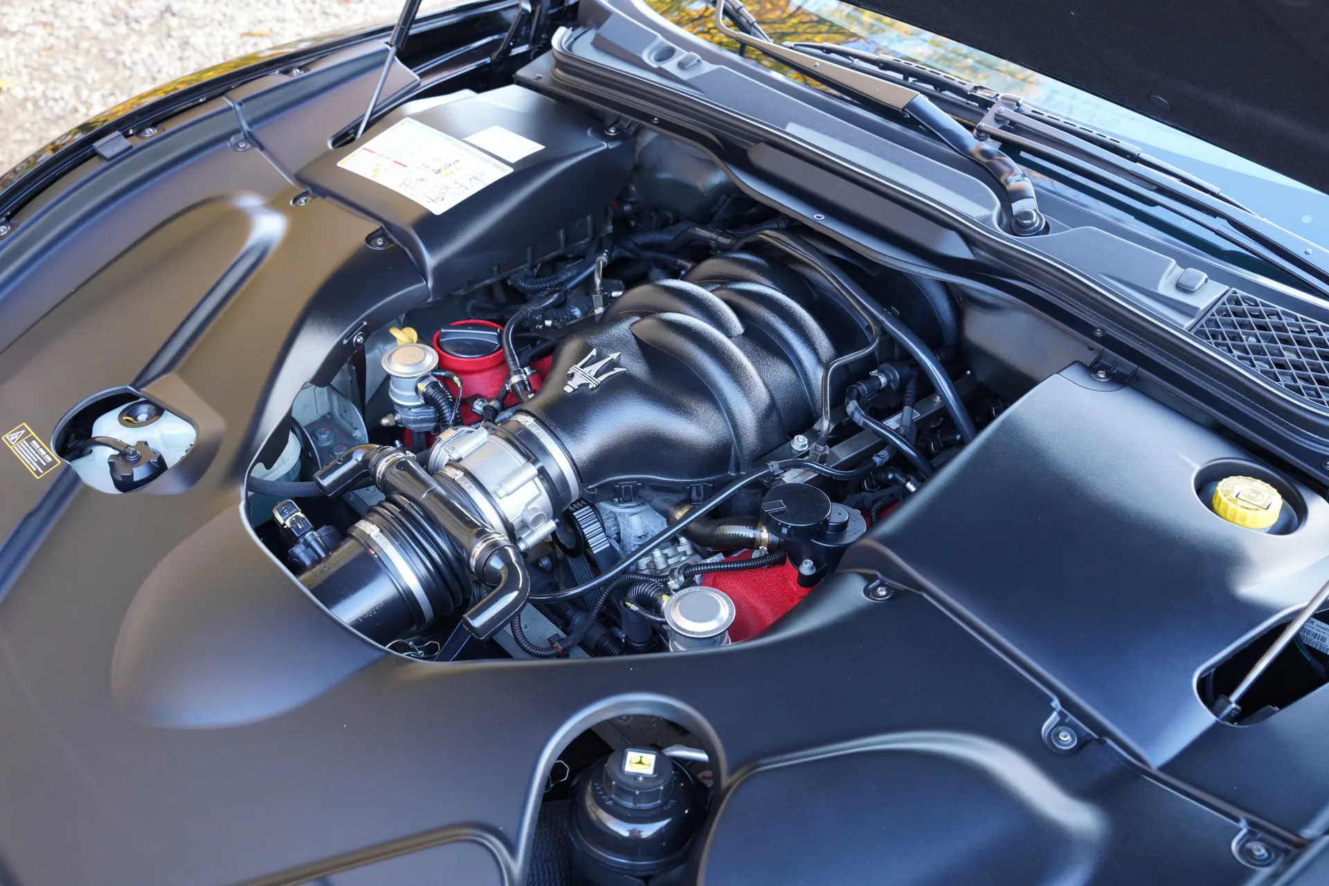 2010 Maserati GranTurismo S, 28/30