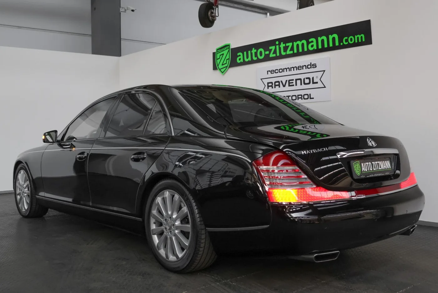 2010 Maybach 57 S offered by a specialist dealer in Nuremberg, Germany, photo 5 of 15