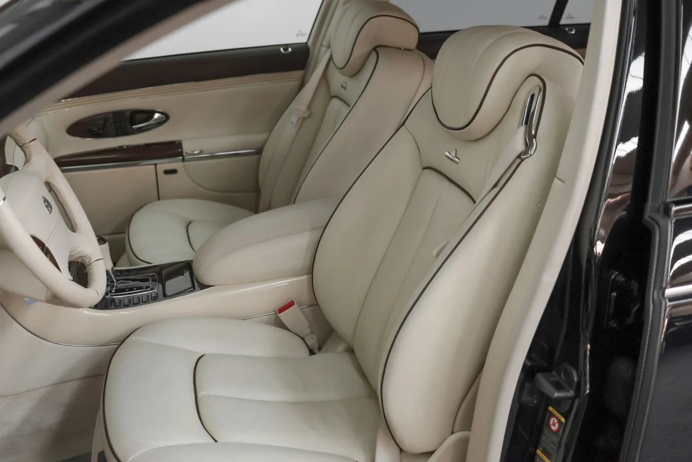 2010 Maybach 57 S offered by a specialist dealer in Nuremberg, Germany, photo 10 of 15