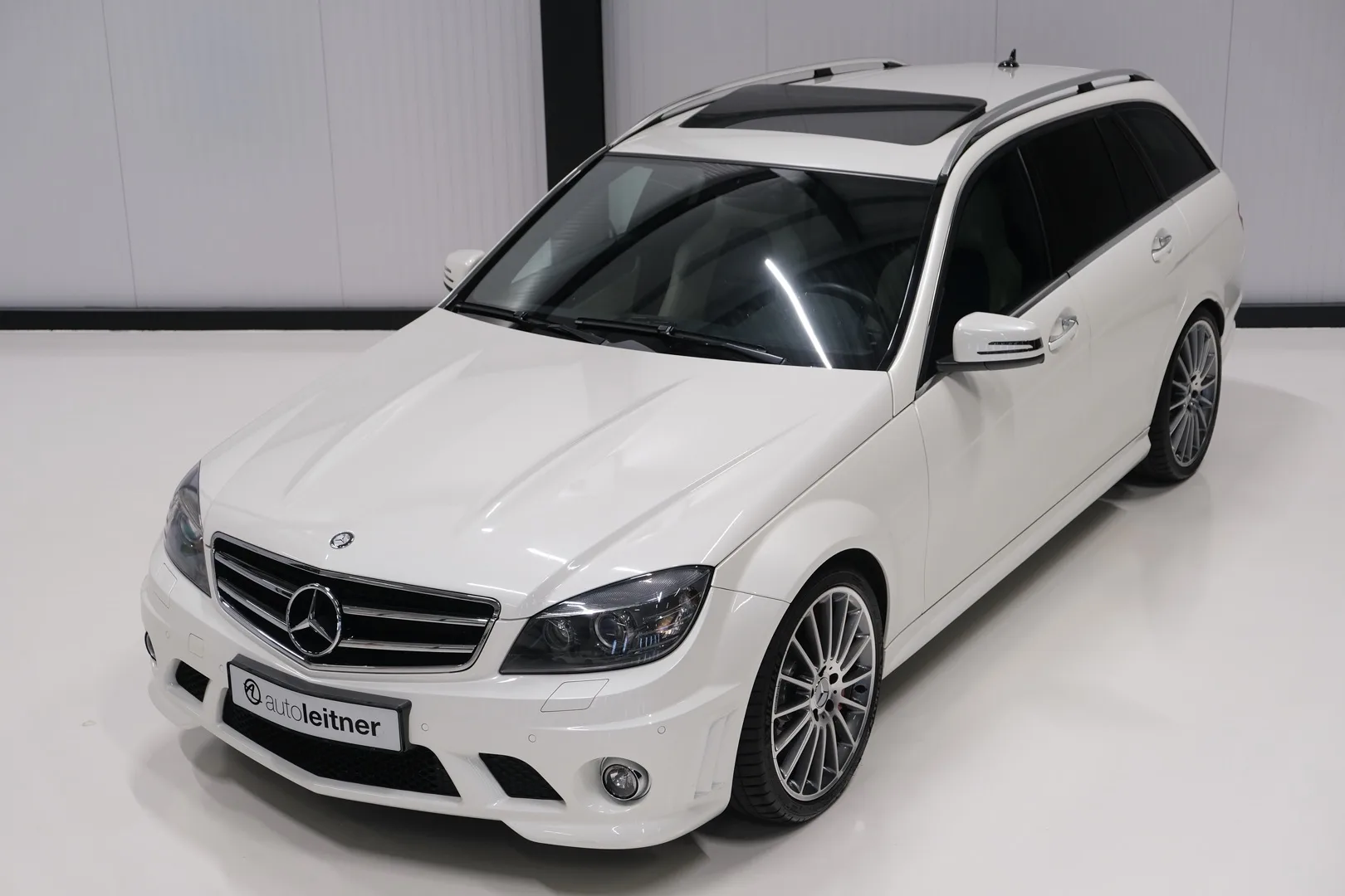 2010 Mercedes-AMG C 63 Estate Performance Package Plus S204, 15/30