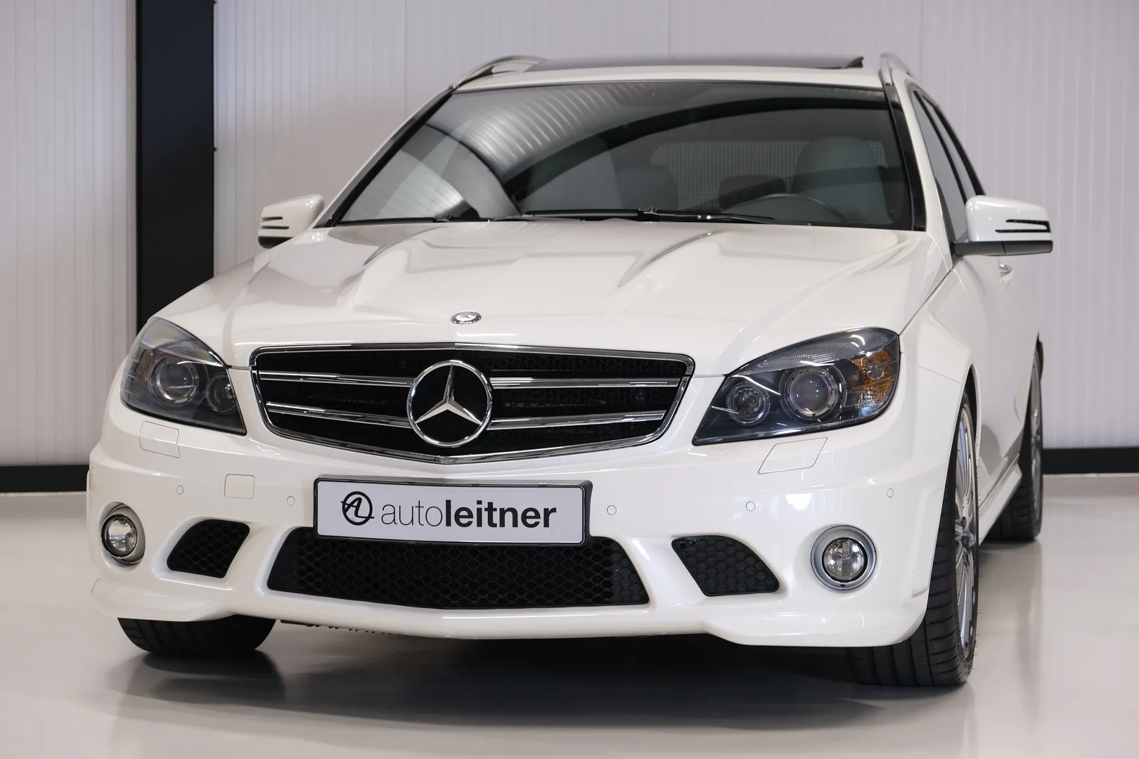 2010 Mercedes-AMG C 63 Estate Performance Package Plus S204, 21/30