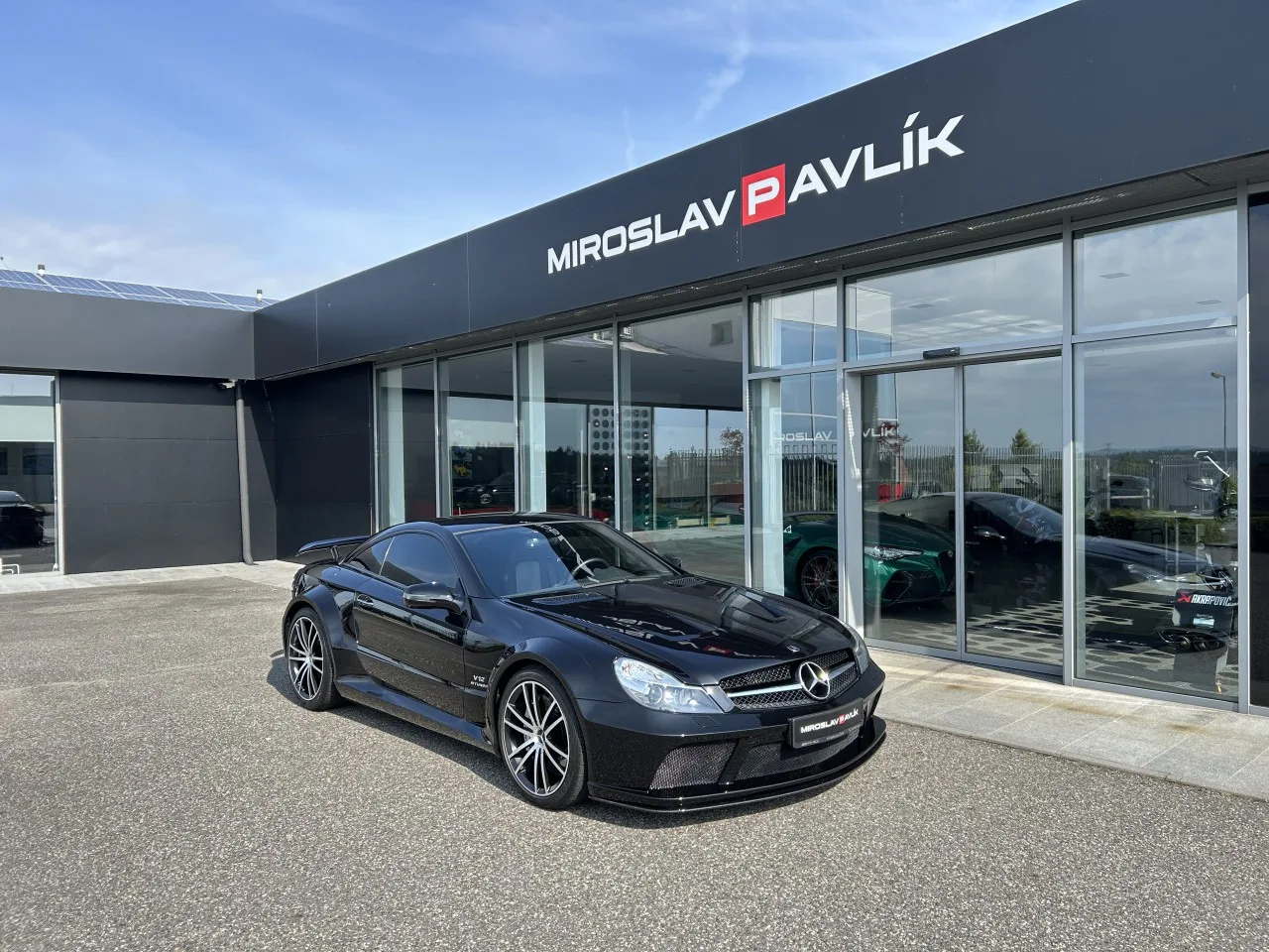 2010 Mercedes-AMG SL 65 Black Series proposée par un concessionnaire spécialisé à Písek, Tchéquie, photo principale