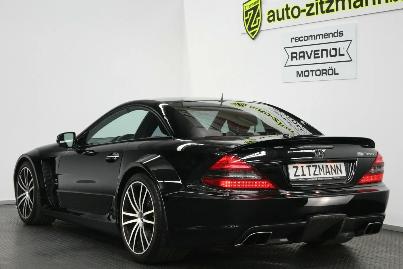 2010 Mercedes-AMG SL 65 Black Series offered by a specialist dealer in Nuremberg, Germany, photo 7 of 15