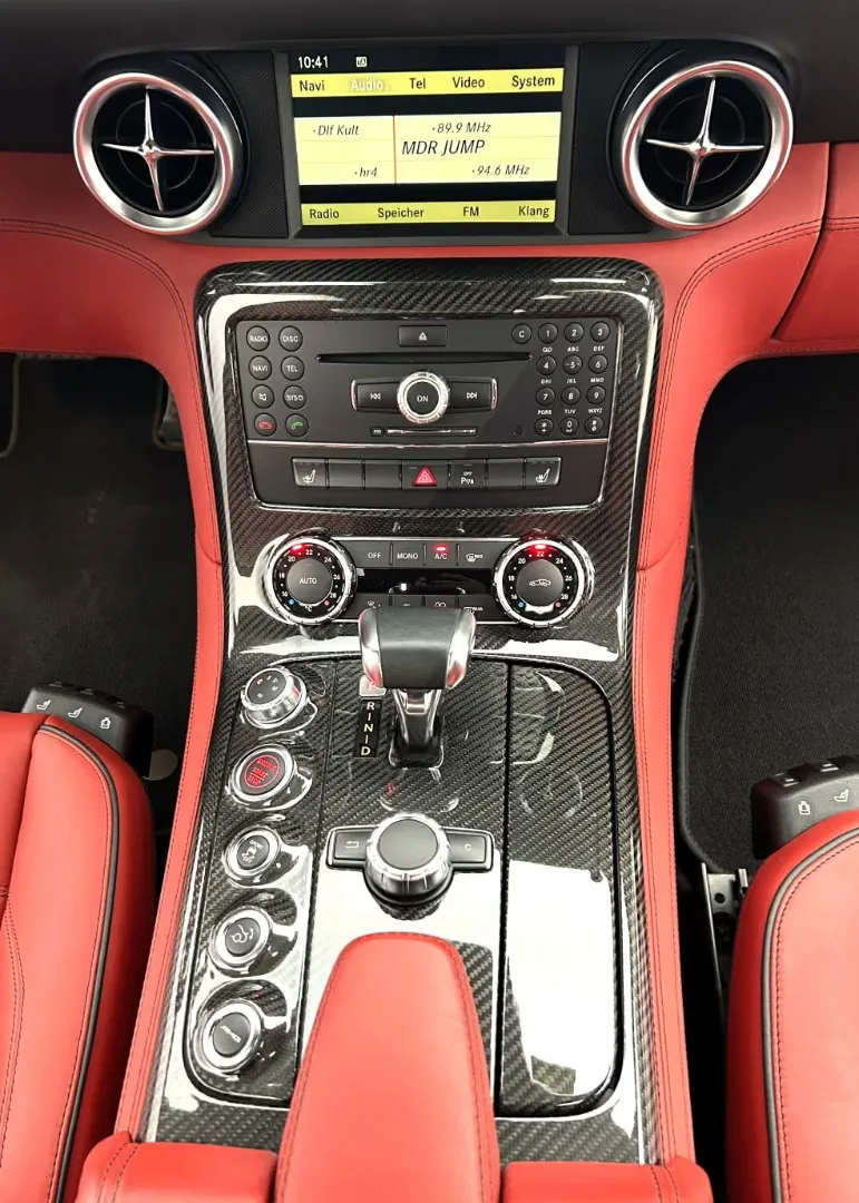 2010 Mercedes-AMG SLS, 12/30