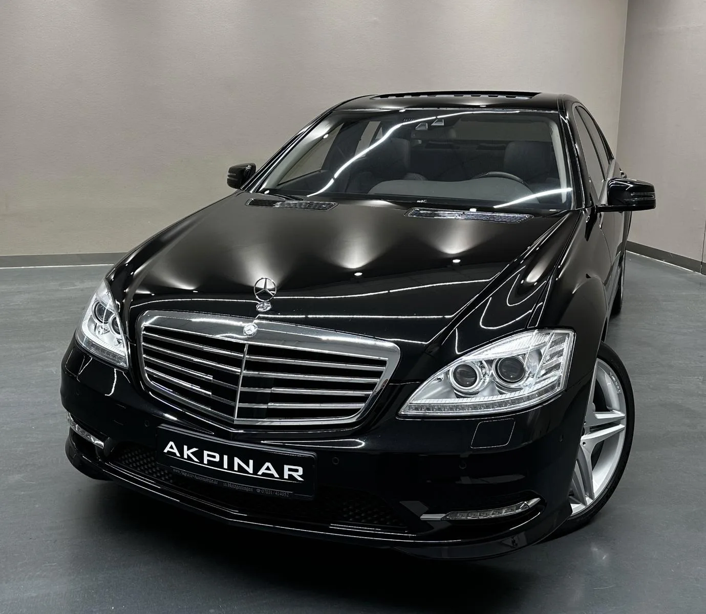 2010 Mercedes-Benz S 500 4MATIC, AMG Line, 2/26
