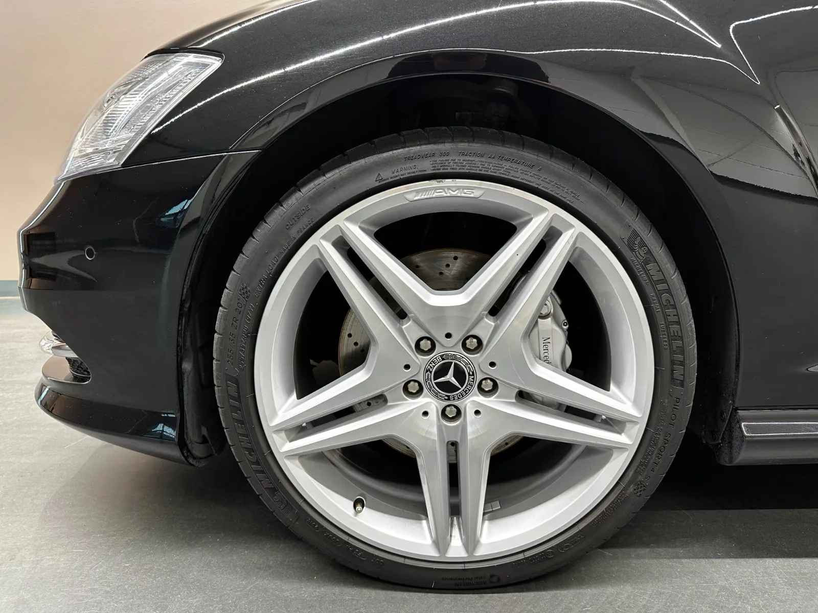 2010 Mercedes-Benz S 500 4MATIC, AMG Line, 3/26