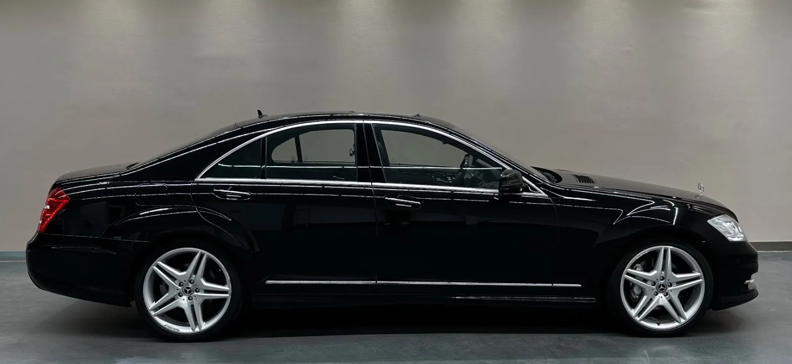 2010 Mercedes-Benz S 500 4MATIC, AMG Line, 7/26