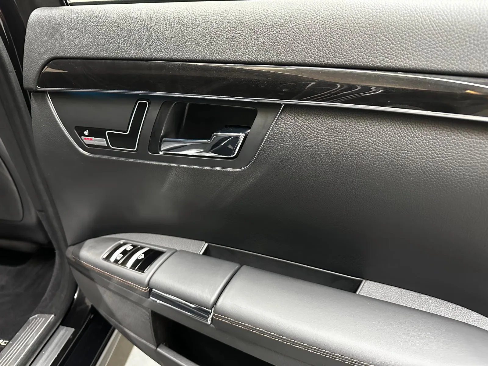 2010 Mercedes-Benz S 500 4MATIC, AMG Line, 20/26