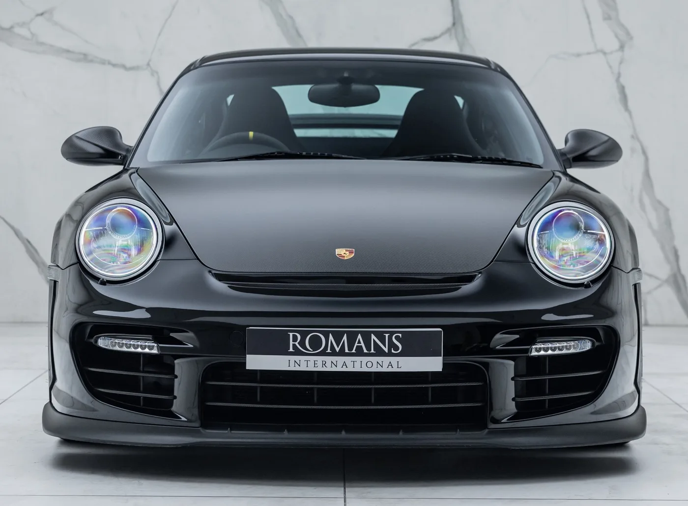 2010 Porsche 911 GT2 RS proposée par un concessionnaire spécialisé à Banstead, Royaume-Uni, photo 4 sur 15