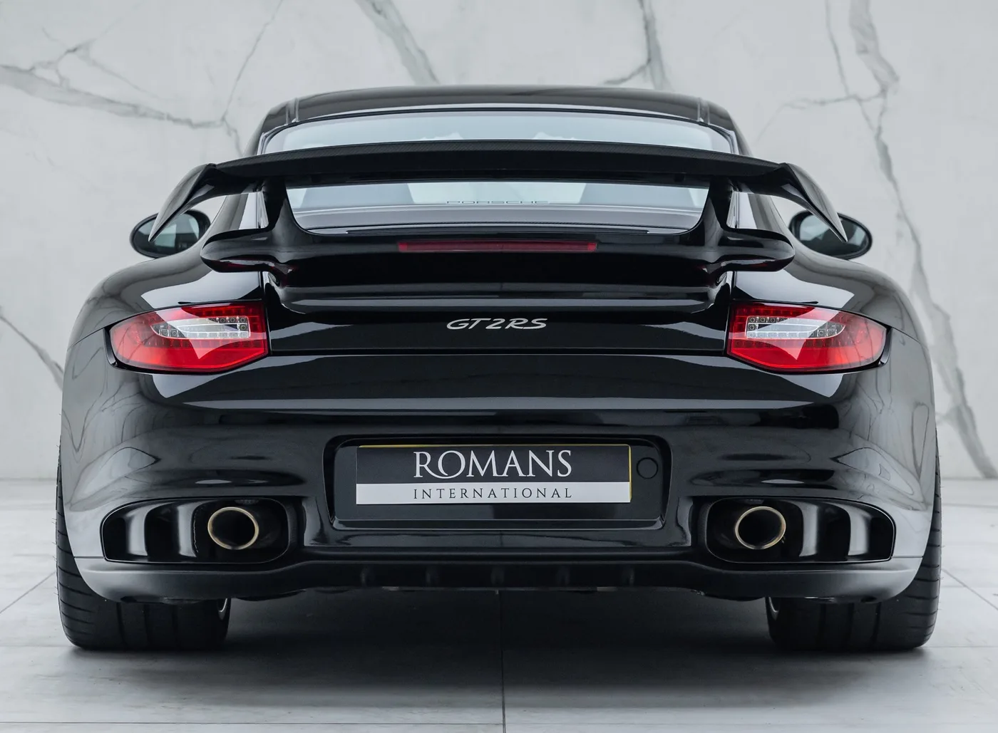 2010 Porsche 911 GT2 RS proposée par un concessionnaire spécialisé à Banstead, Royaume-Uni, photo 5 sur 15