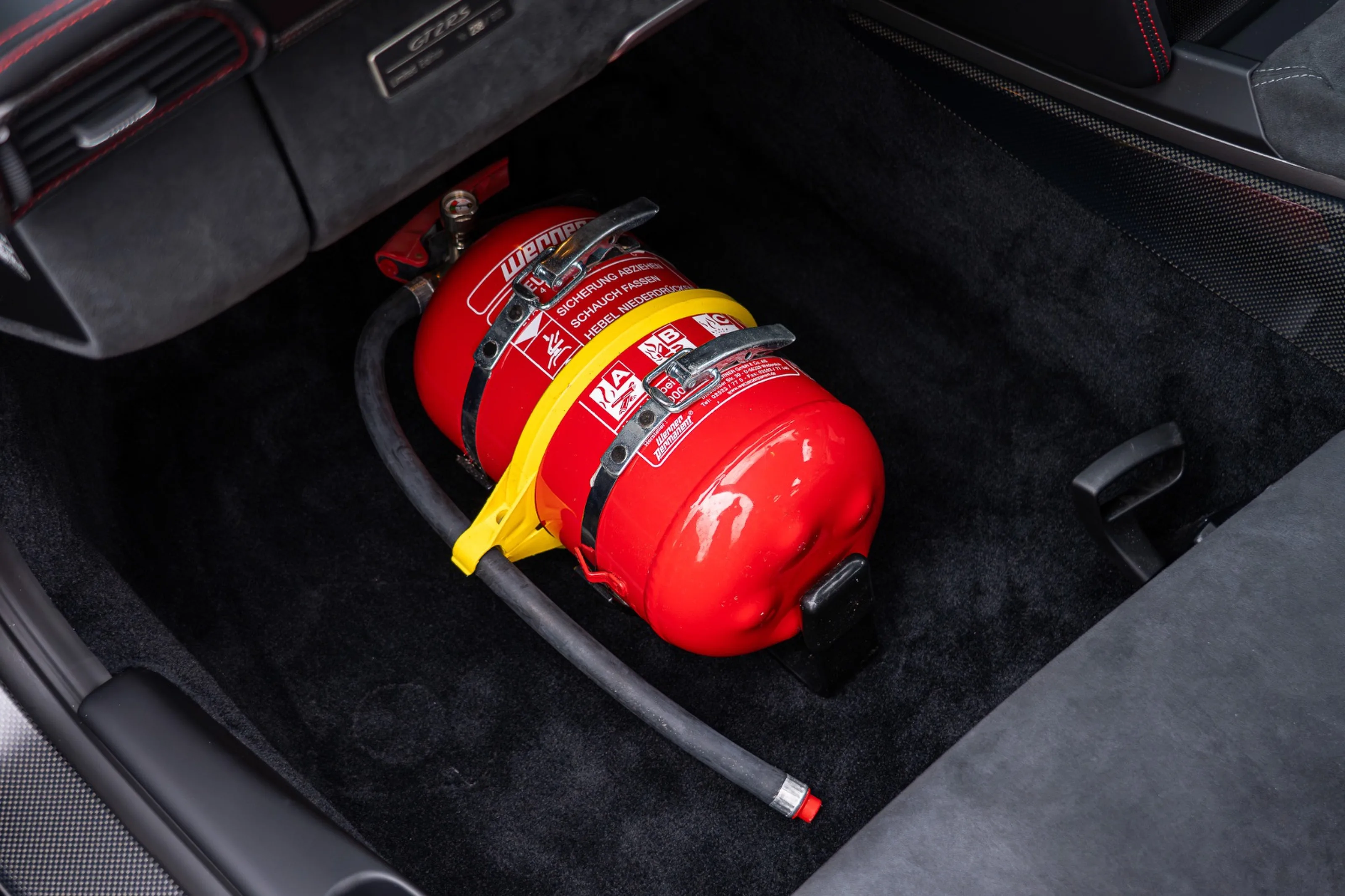 2010 Porsche 911 GT2 RS, 17/30