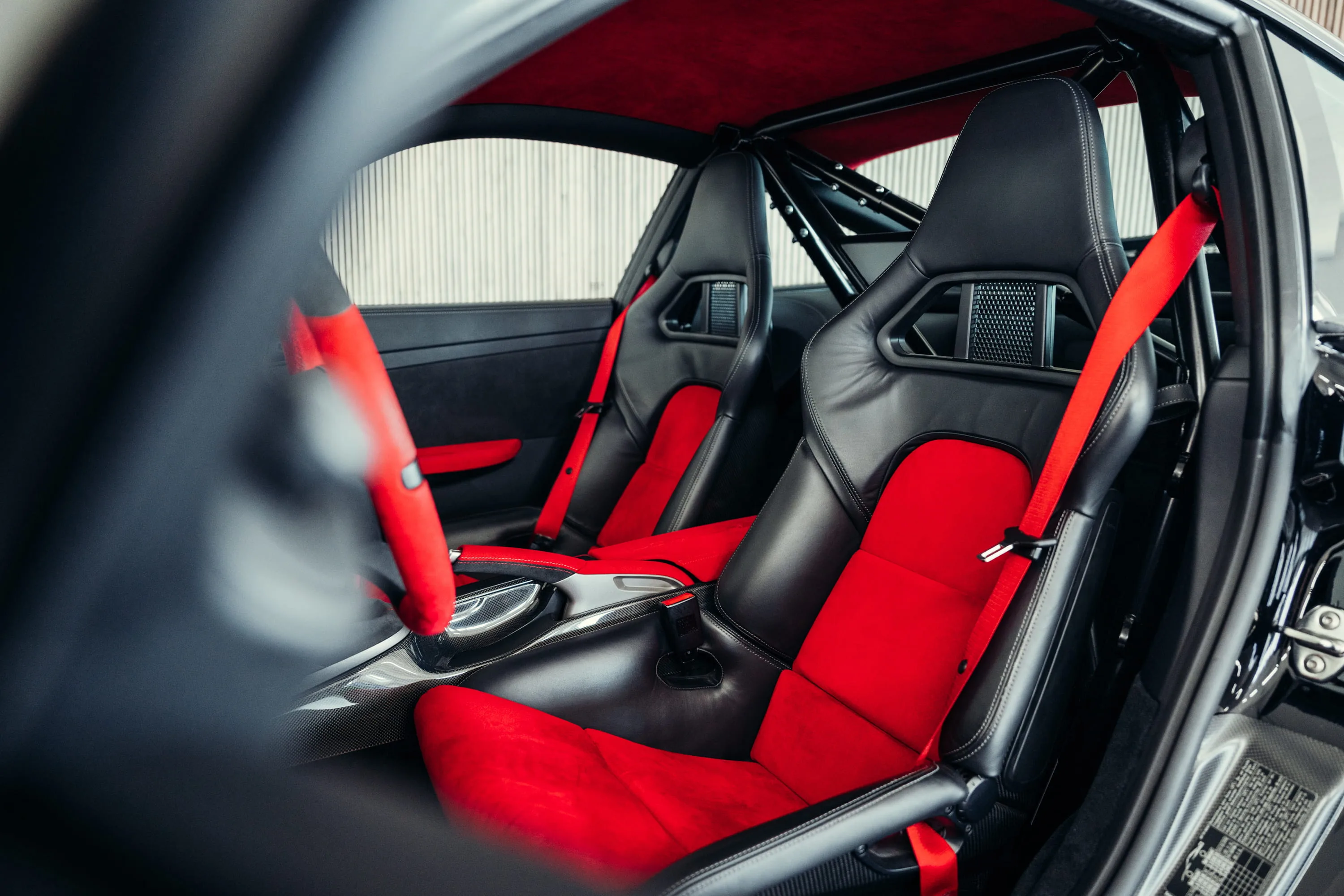 2010 Porsche 911 GT2 RS, 24/30