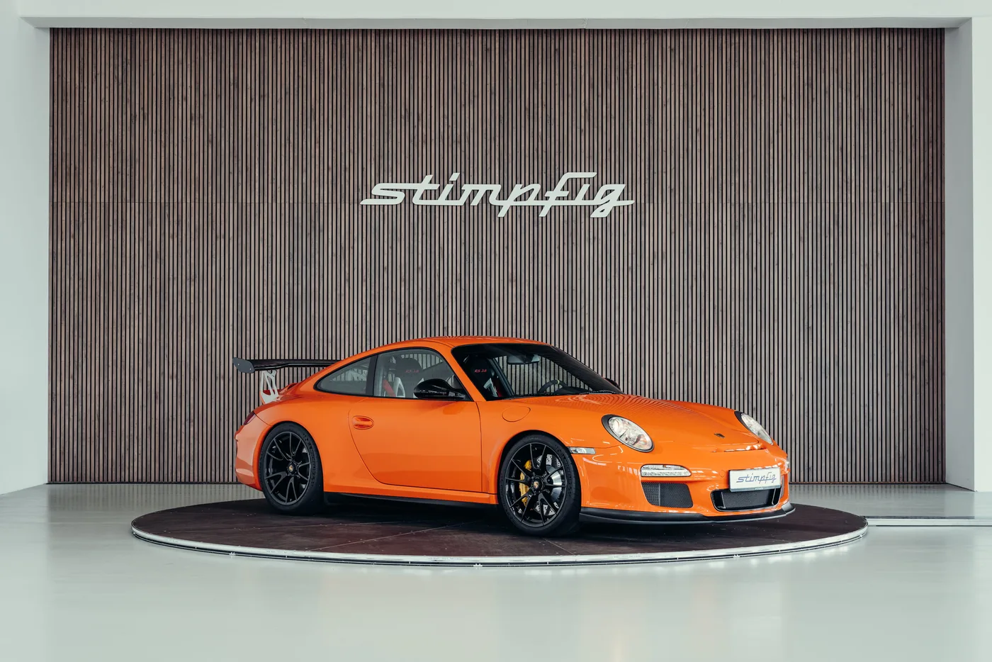 2010 Porsche 911 GT3 RS proposée par un spécialiste de la voiture de collection à Stuttgart, Allemagne, photo 7 sur 25