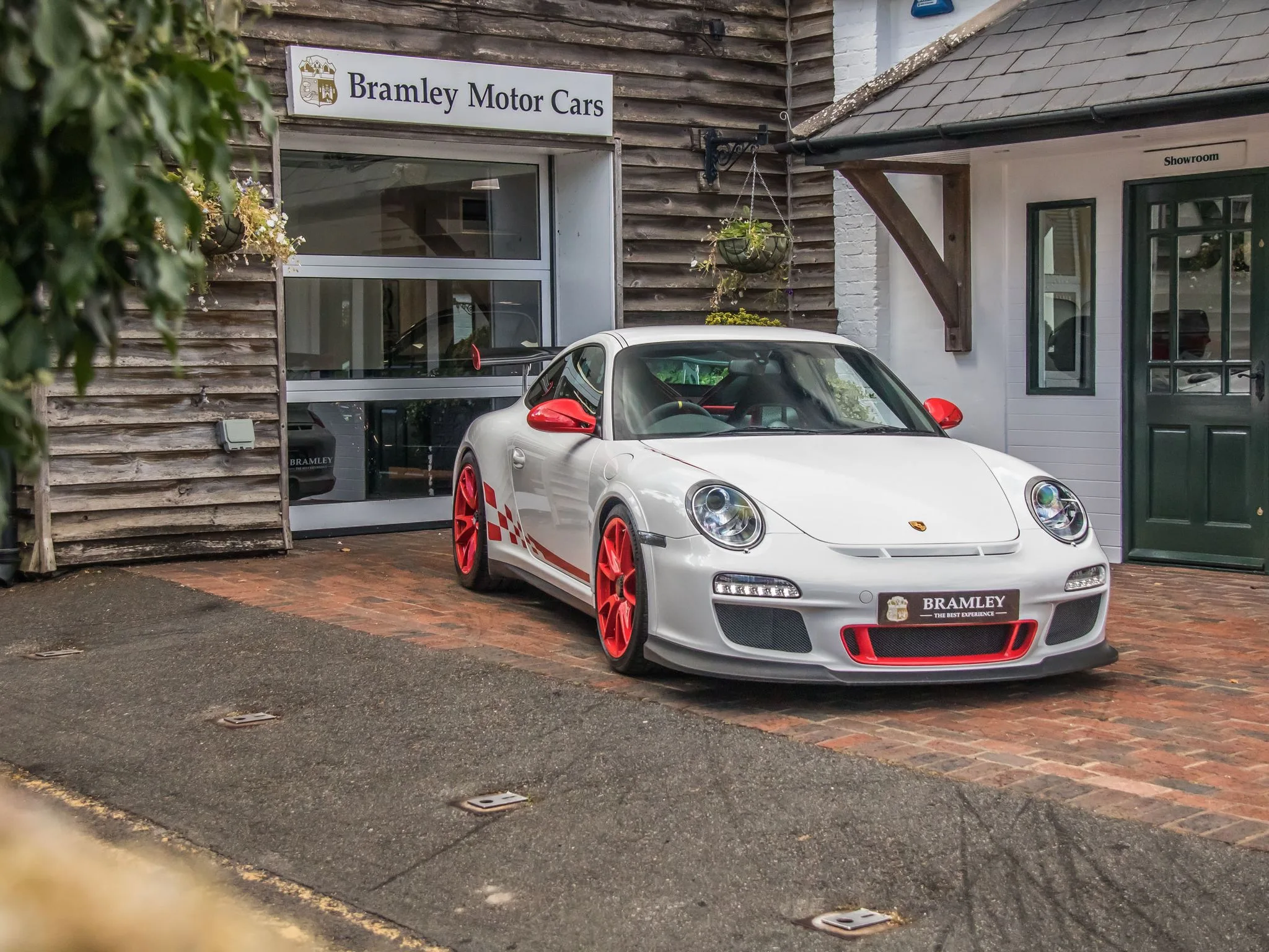 2010 Porsche 911 GT3 RS, 3/24