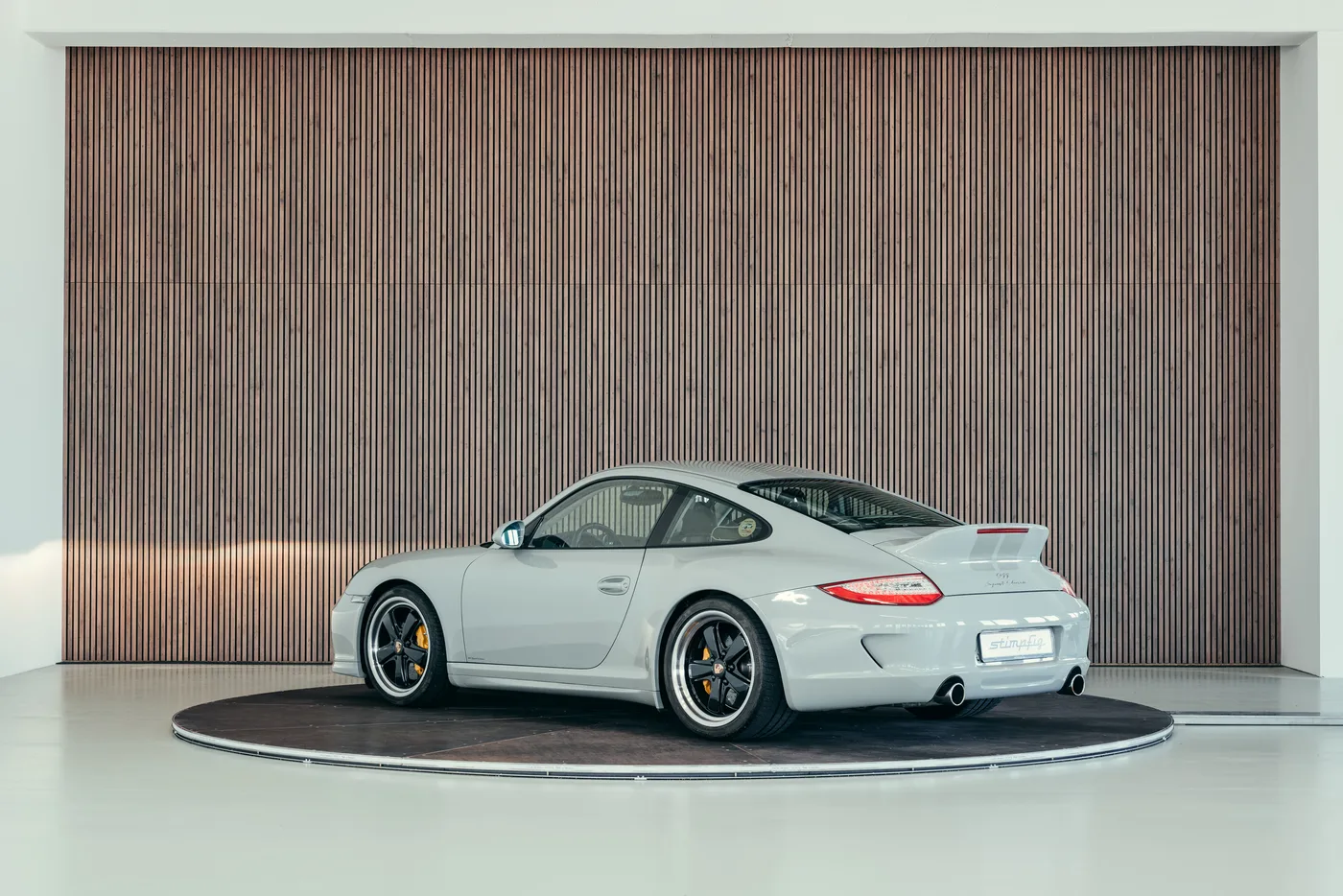 2010 Porsche 911 Sport Classic angeboten von einem Oldtimerspezialisten in Stuttgart, Deutschland, Foto 3 von 25