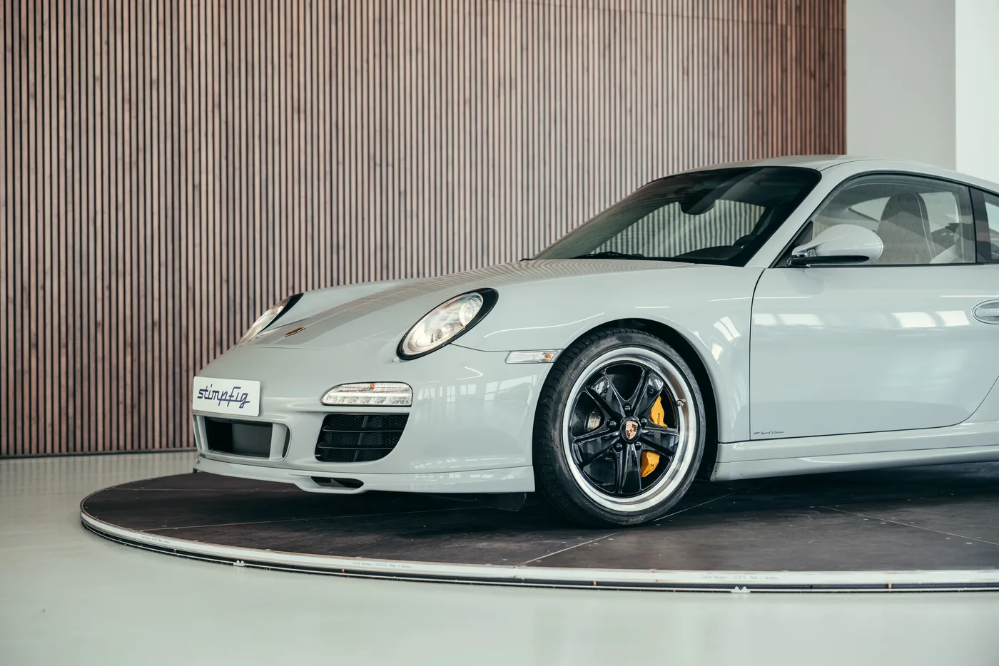 2010 Porsche 911 Sport Classic angeboten von einem Oldtimerspezialisten in Stuttgart, Deutschland, Foto 13 von 25