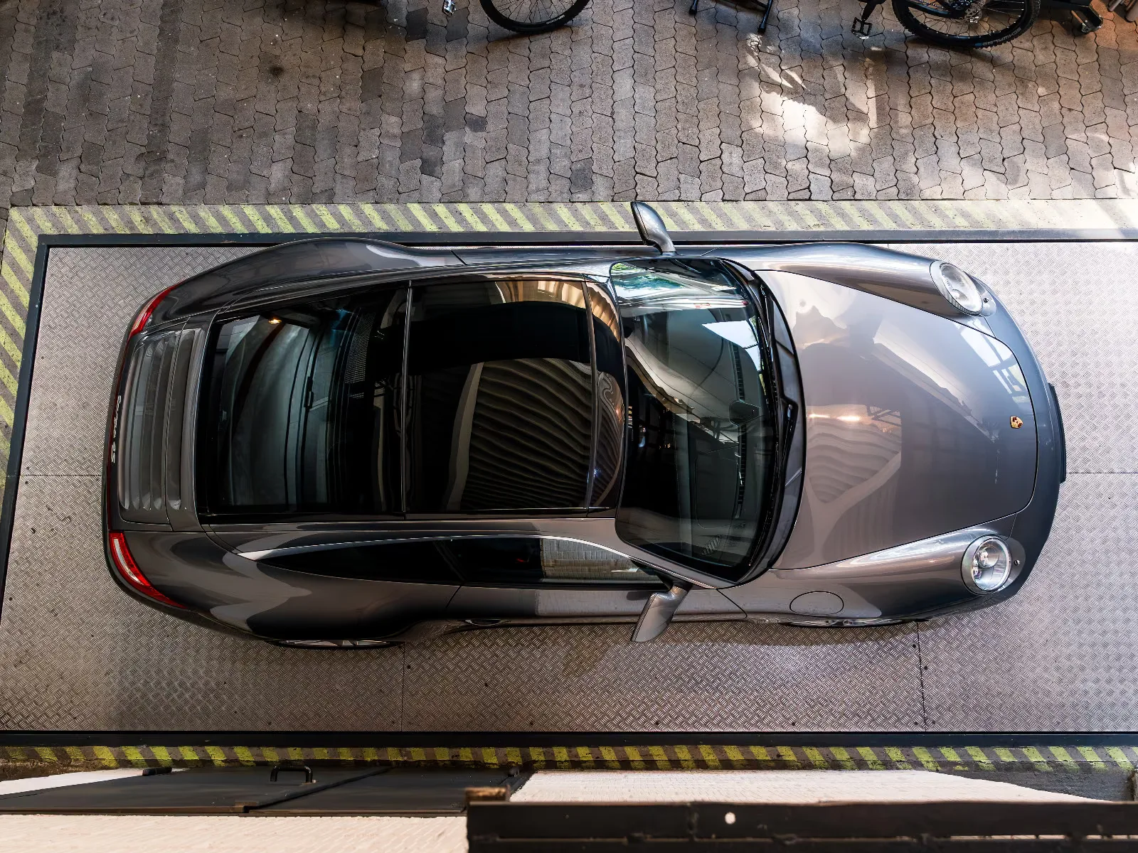 2010 Porsche 911 Targa 4S, 3/12