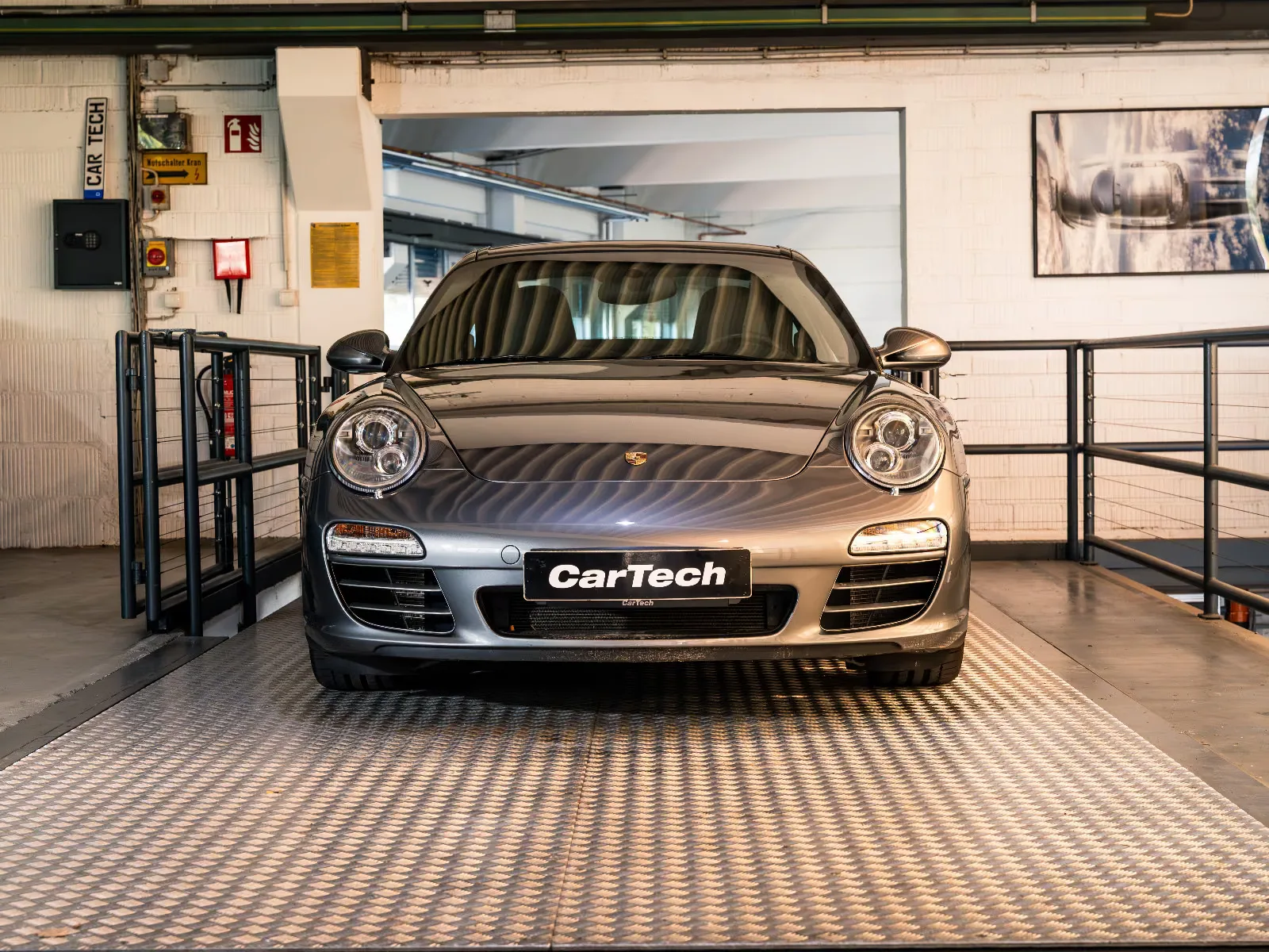 2010 Porsche 911 Targa 4S, 4/12