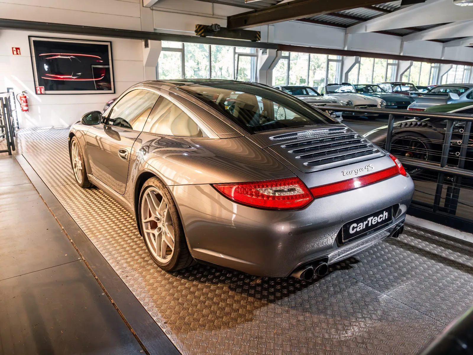 2010 Porsche 911 Targa 4S, 11/12